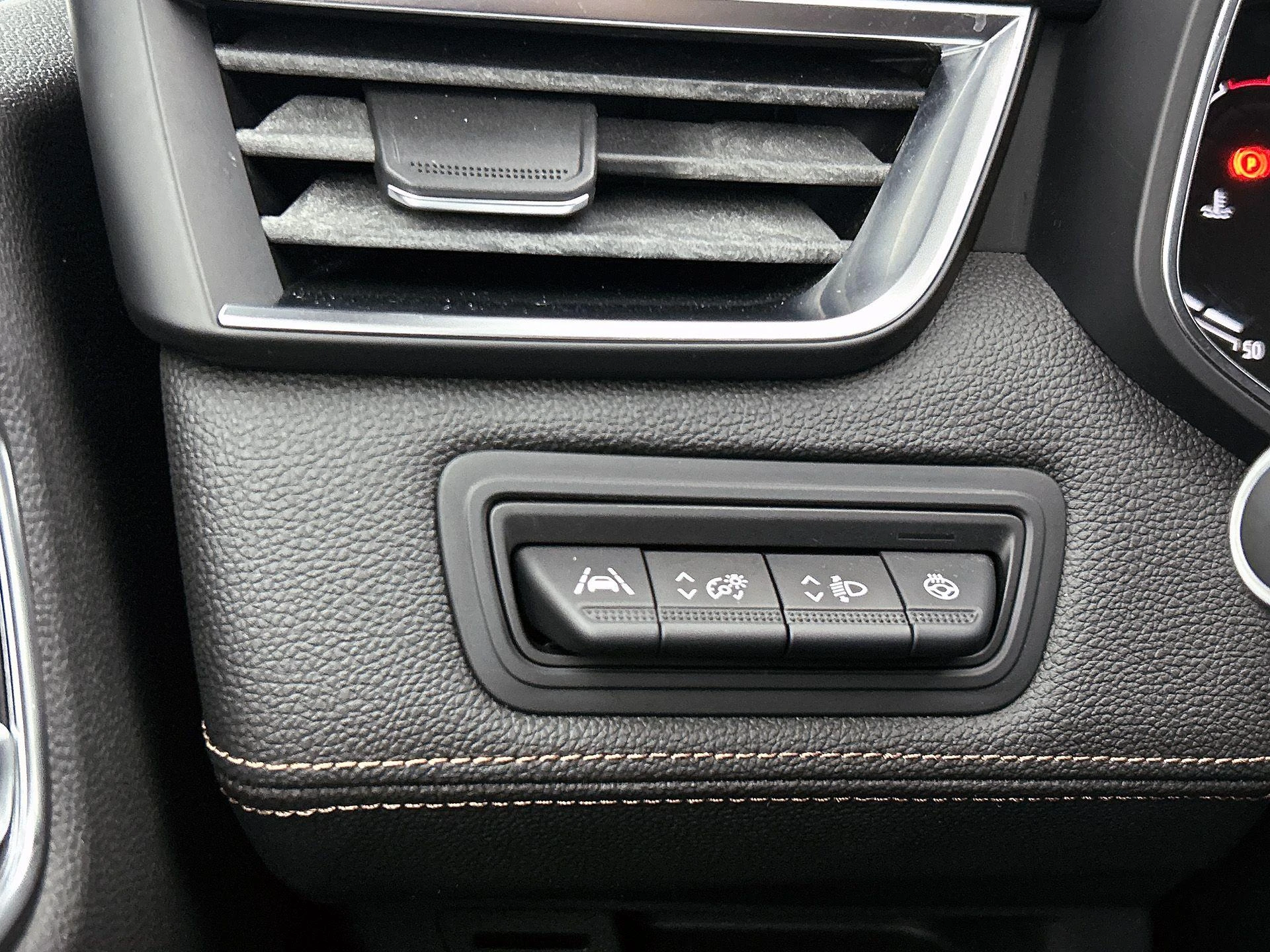 Renault-Clio-image-23