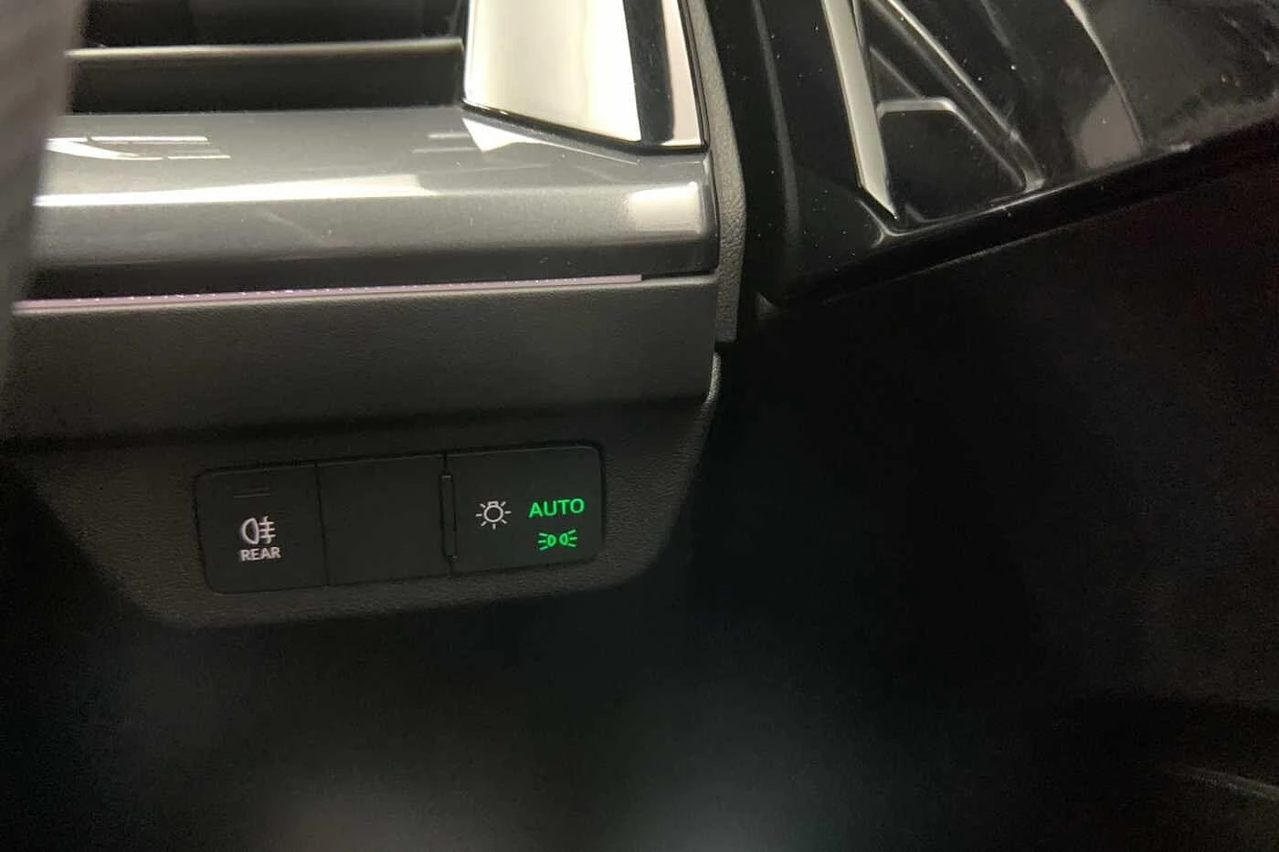 Audi-Q4 e-tron-image-25