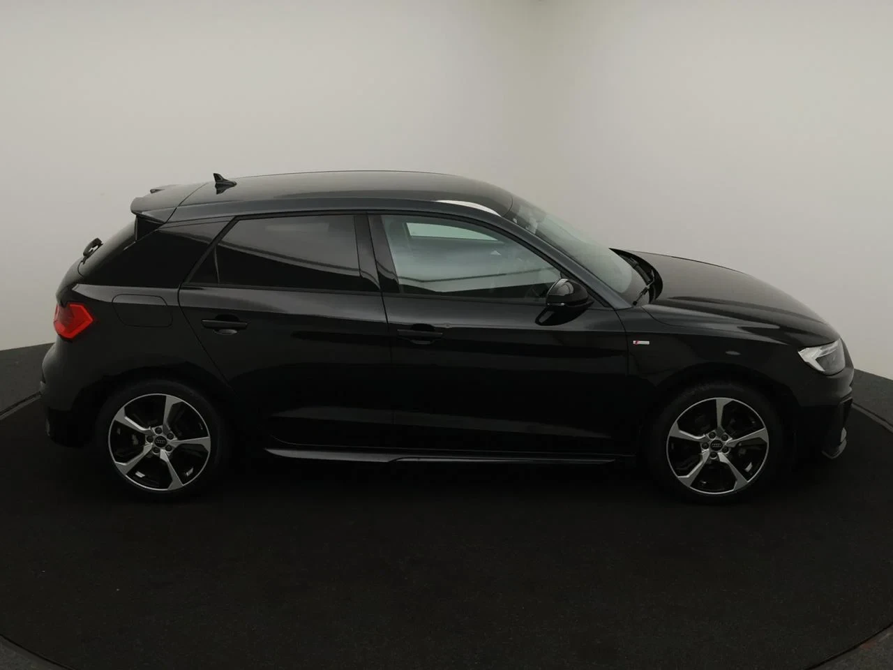 Audi-A1 Sportback-image-5
