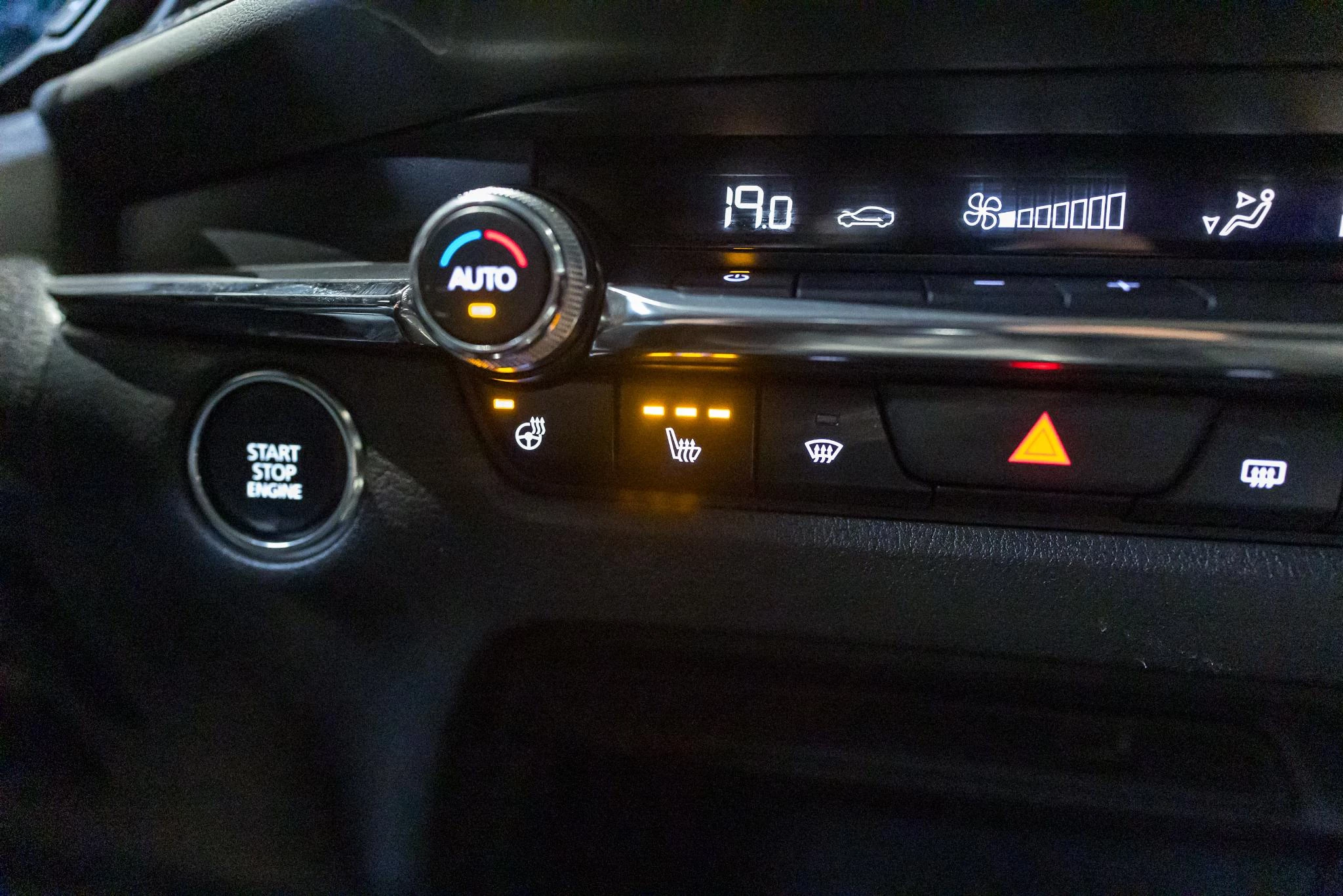 Mazda CX-30 2.0 Skyactiv-X 137kW Hakoné