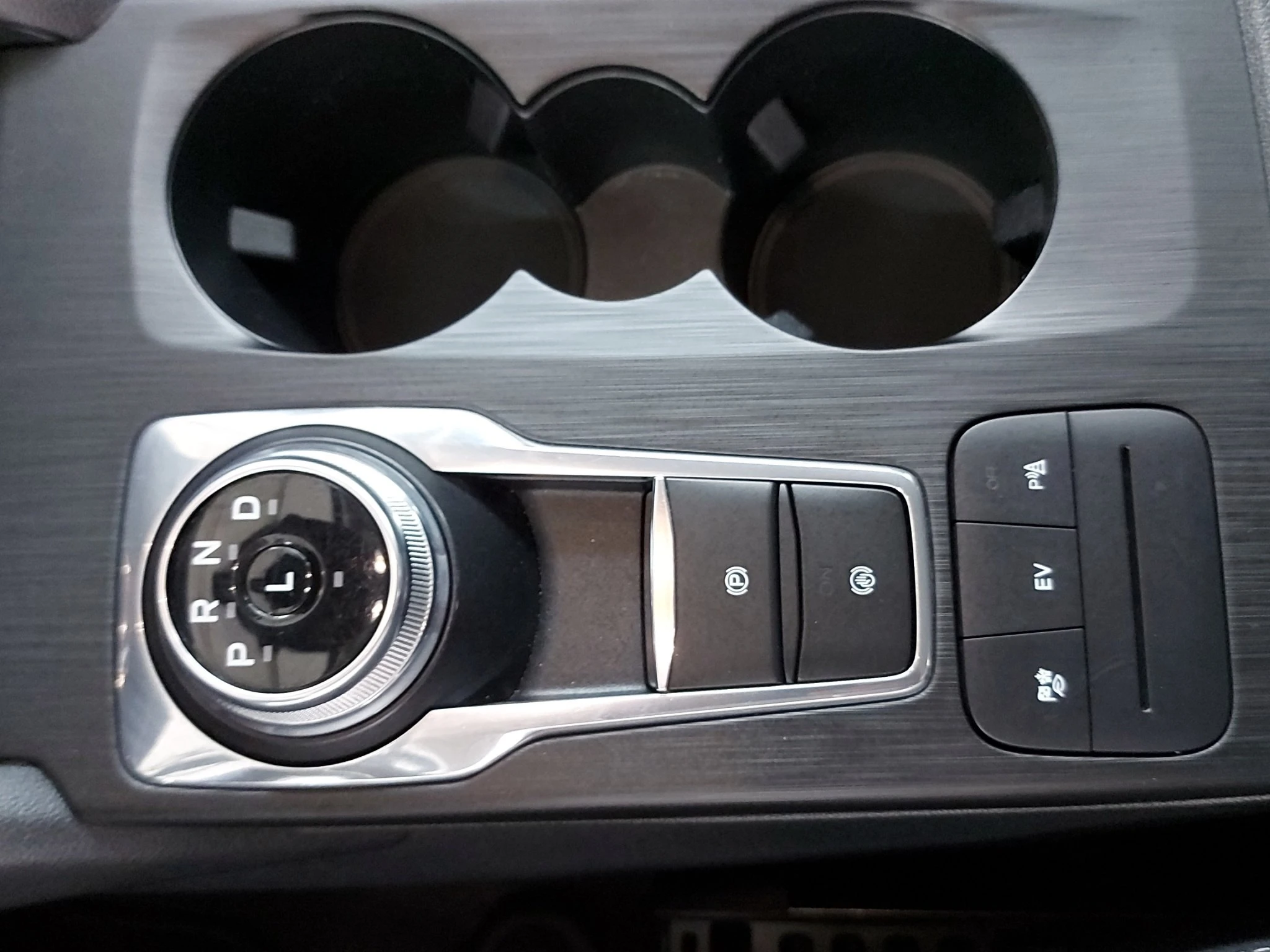 Ford-Kuga-image-19