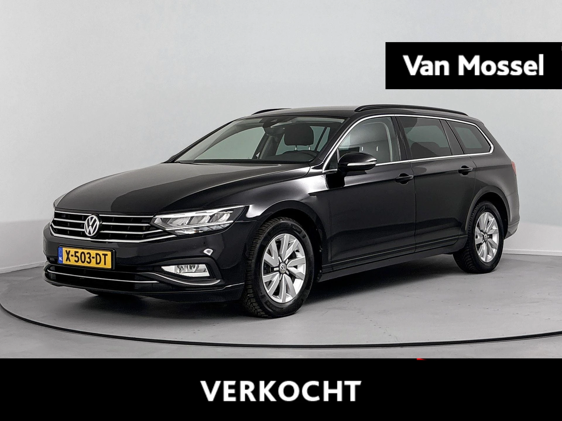 Volkswagen-Passat-image-0