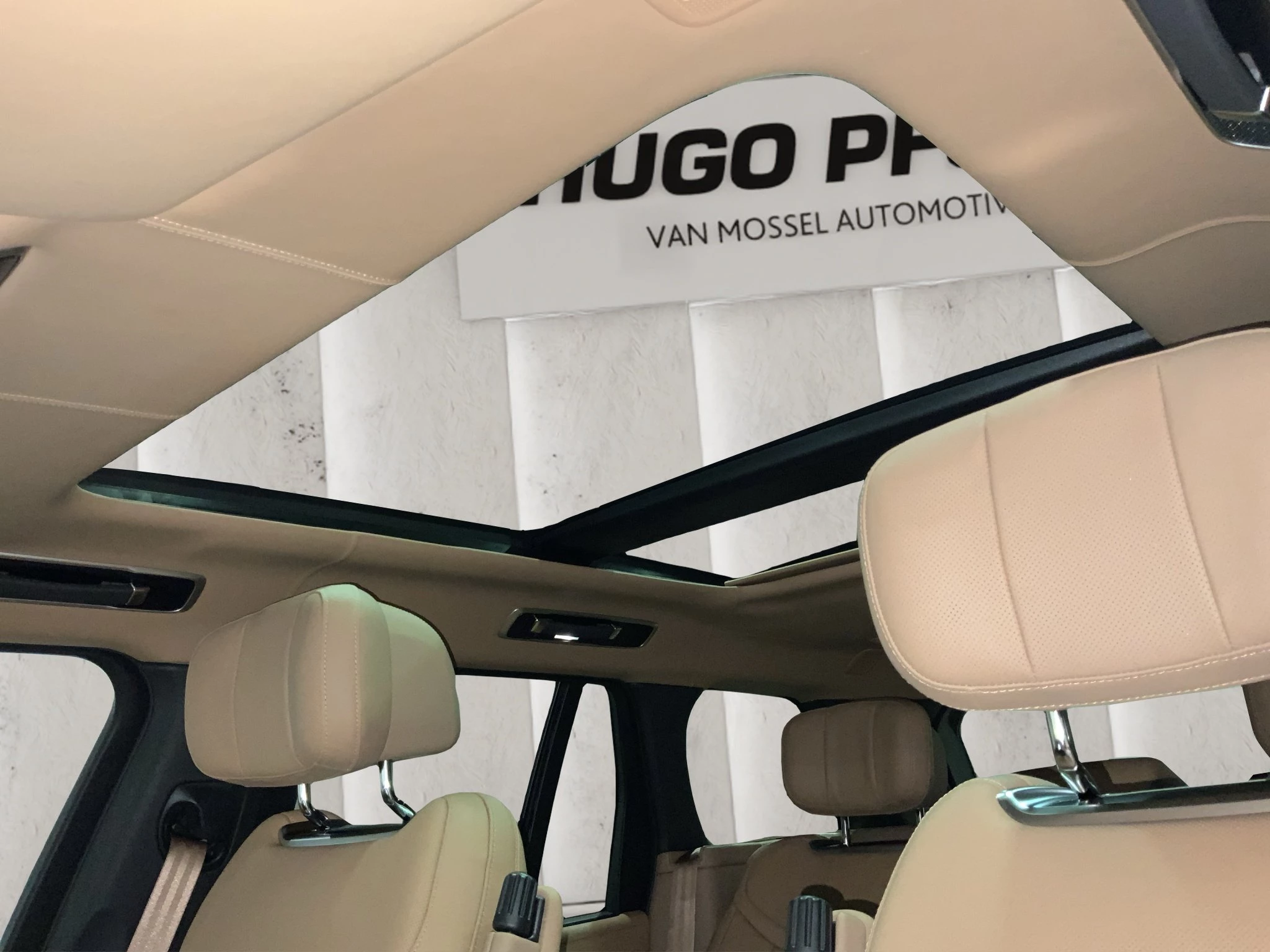 Land Rover-Range Rover-image-15