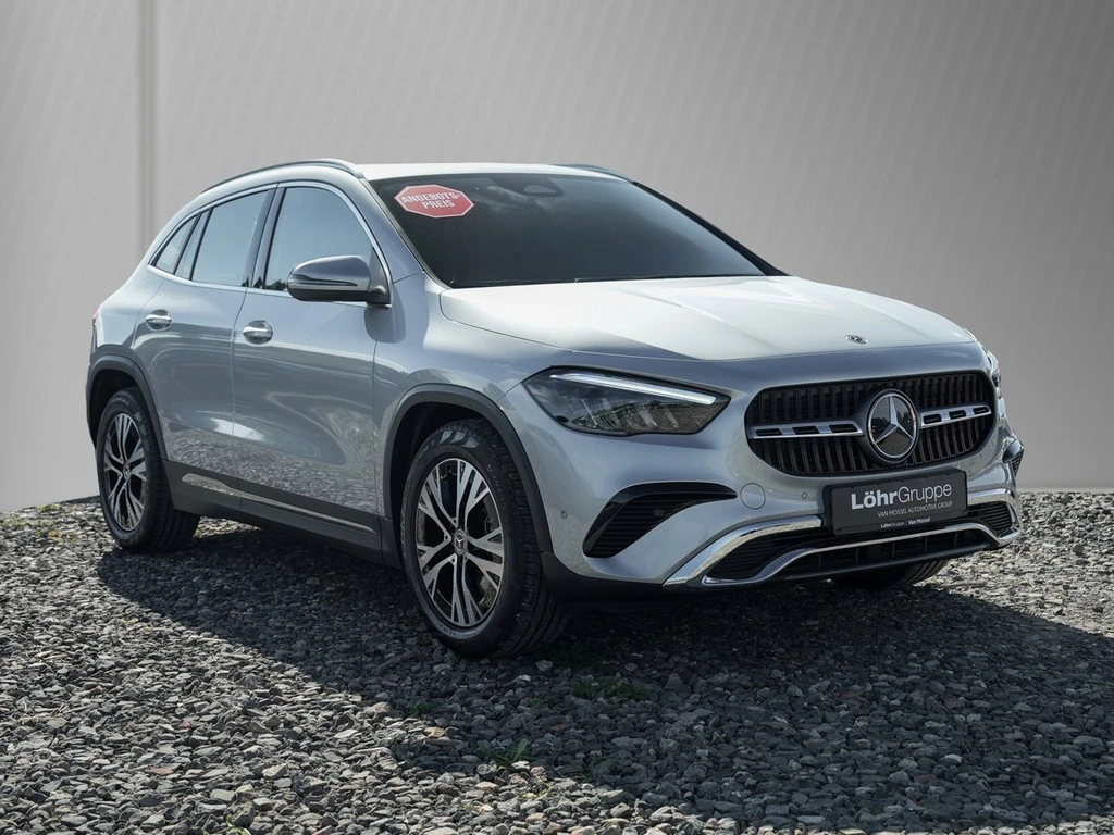 Mercedes-Benz-GLA-image-2