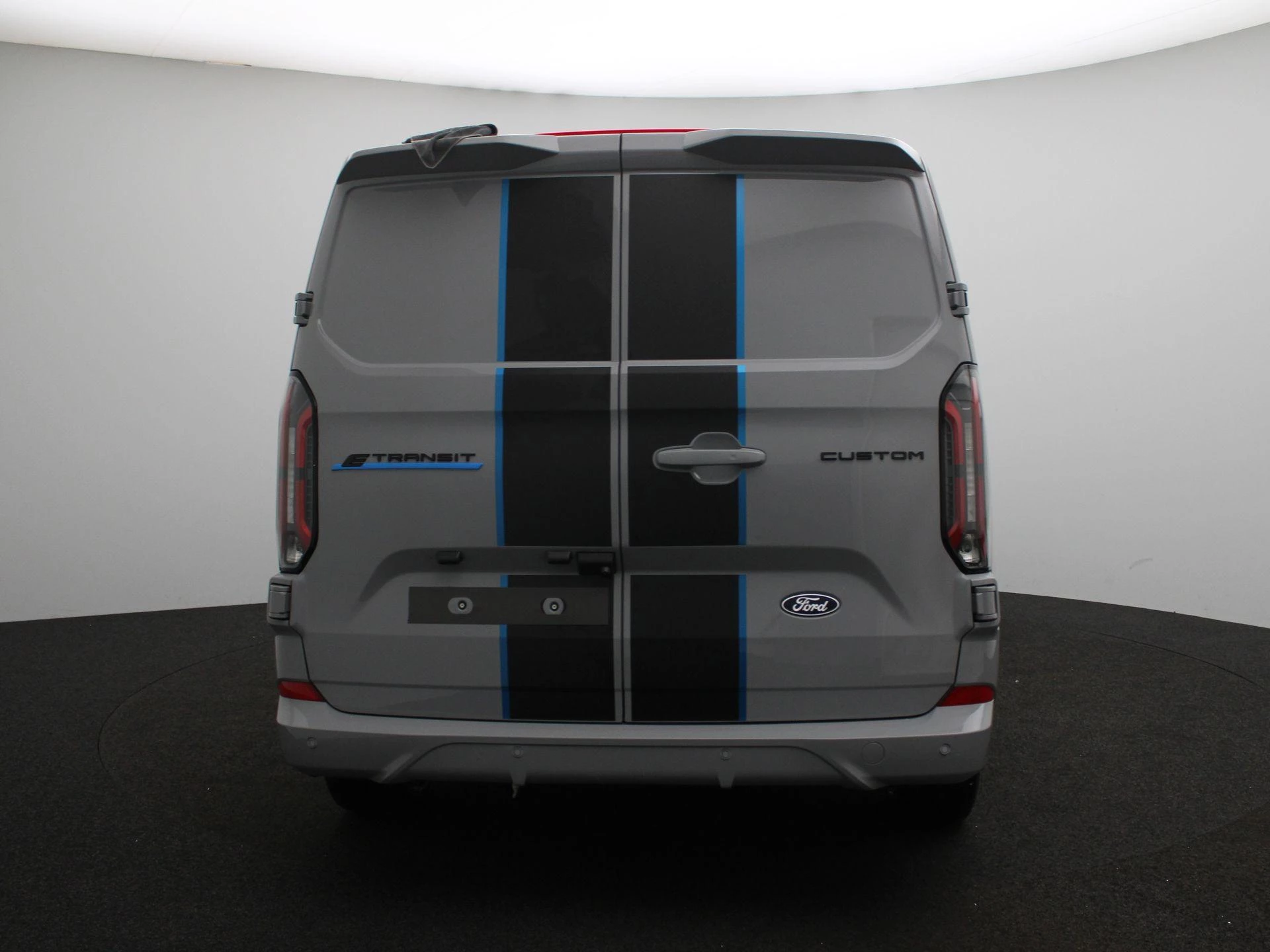 Ford-E-Transit-image-4