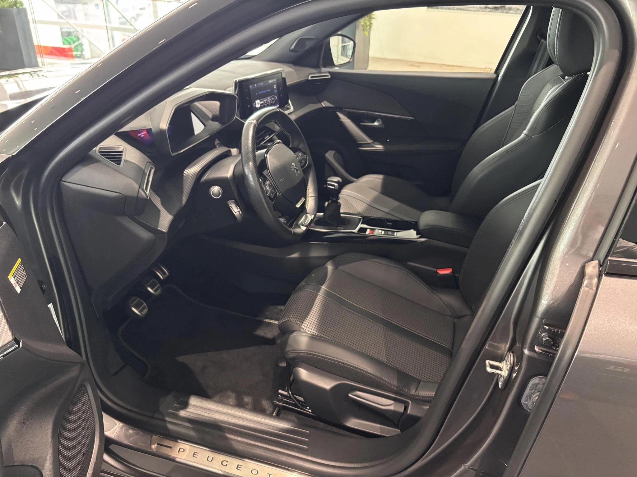 Peugeot-2008-image-11