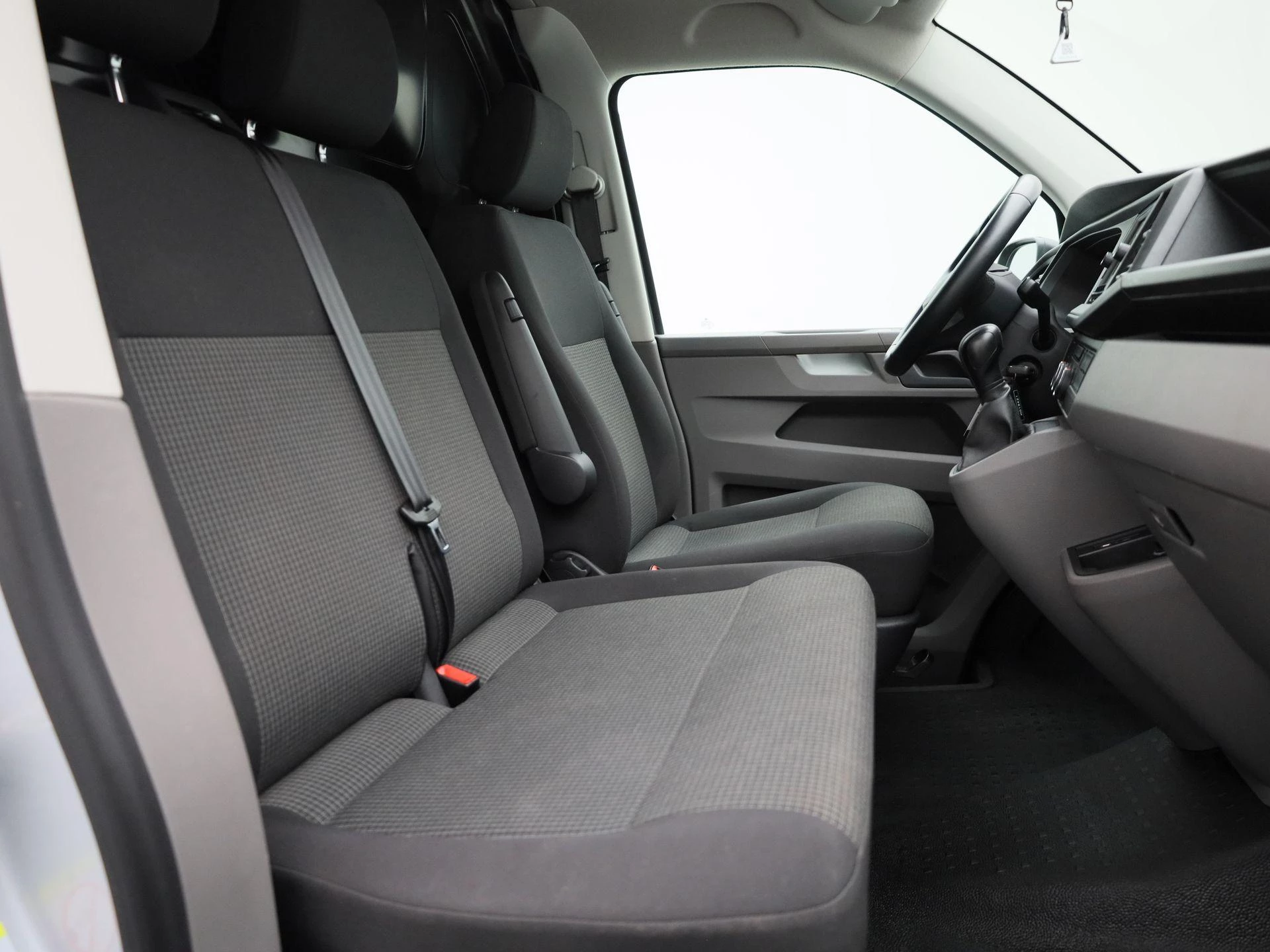 Volkswagen Transporter 2.0 TDI L1H1 150PK