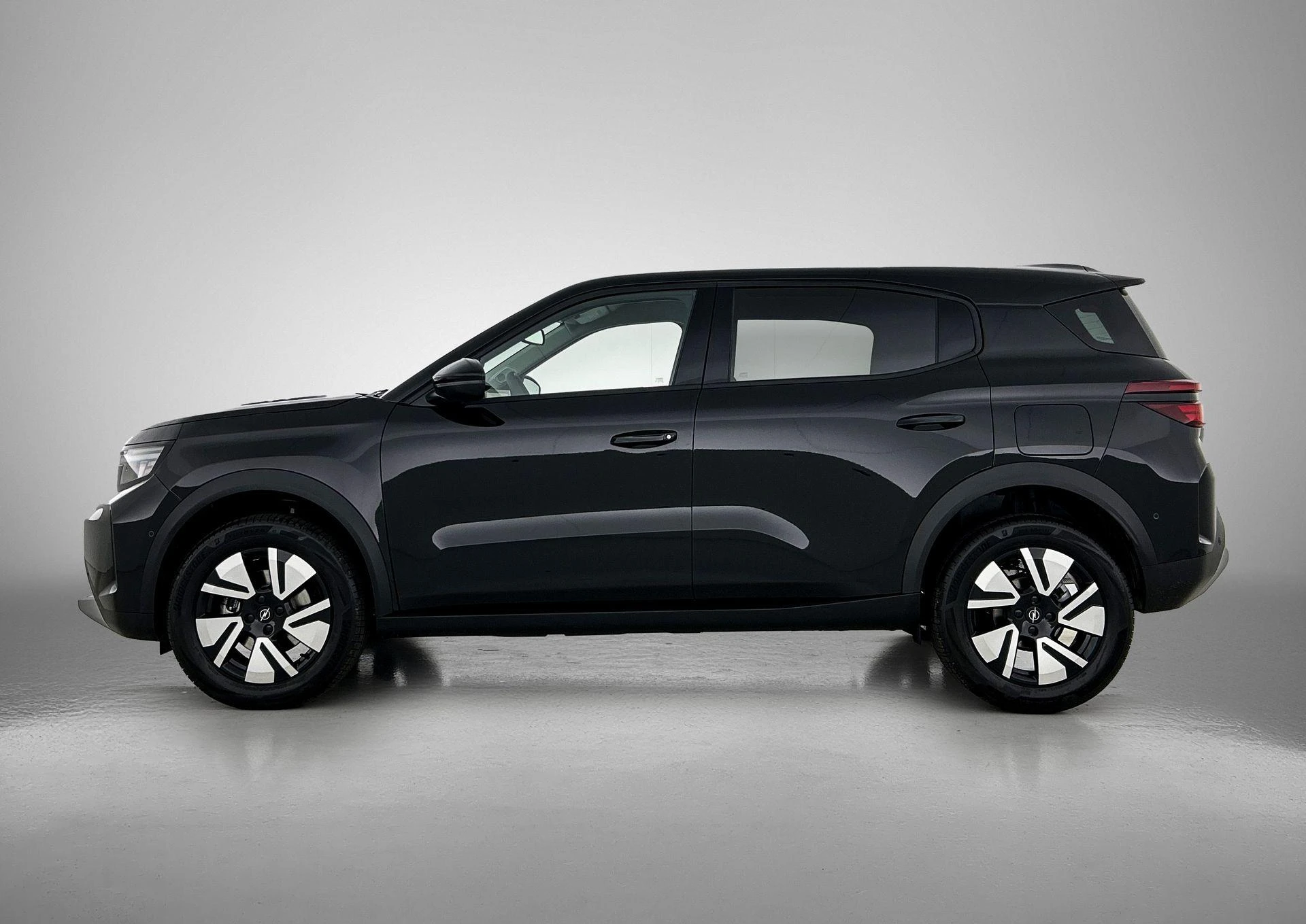 Opel-Frontera-image-1