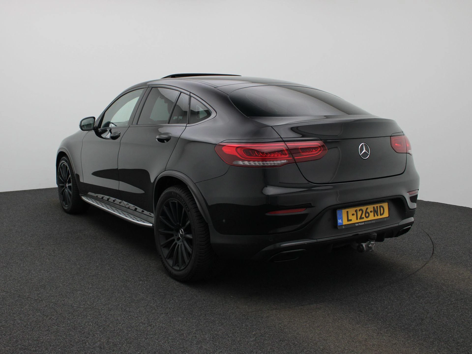 Mercedes-Benz-GLC-image-1