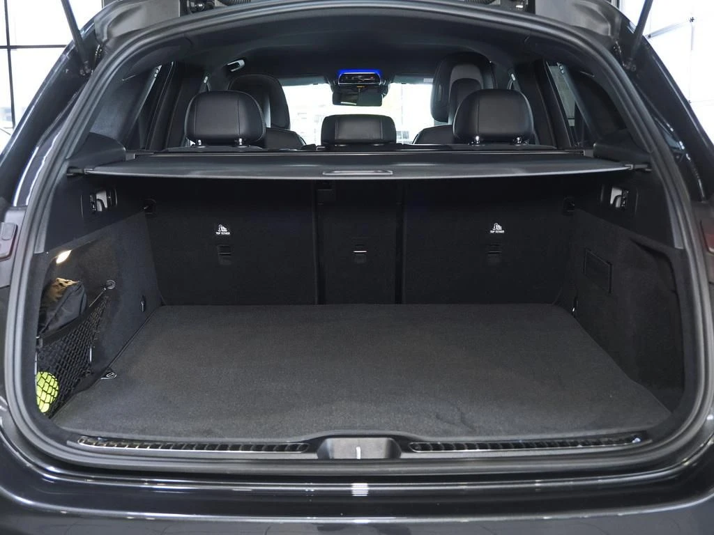 Mercedes-Benz-GLC 300 d-image-16