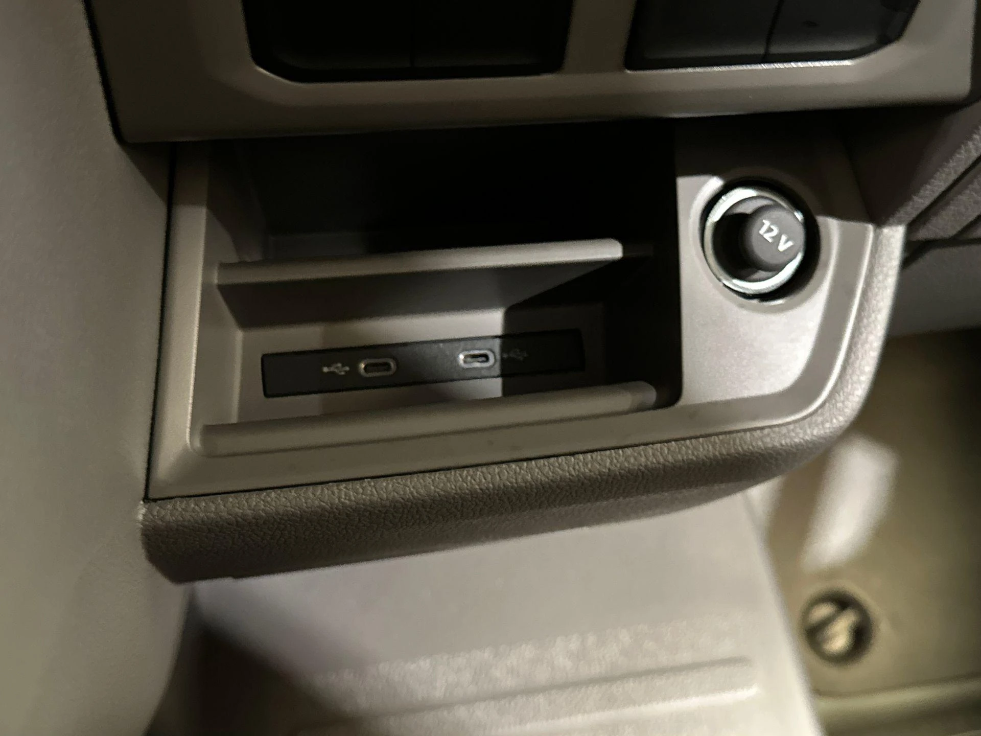 Volkswagen-Crafter-image-12