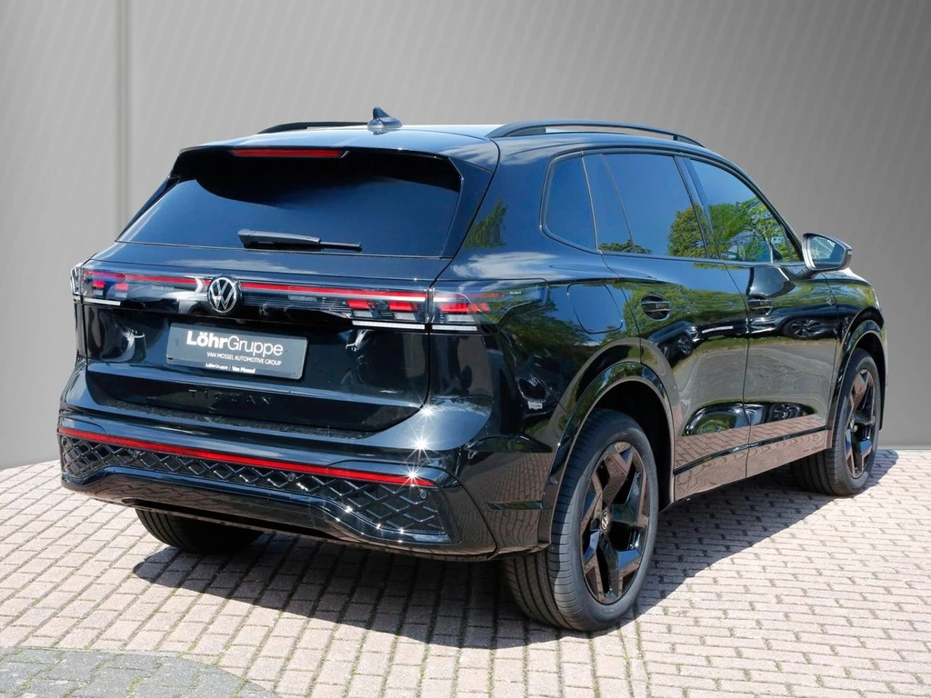 Volkswagen Tiguan 2.0 TDI DSG R-Line Black Style 19" LM AHK NAVI SITZHEIZUNG