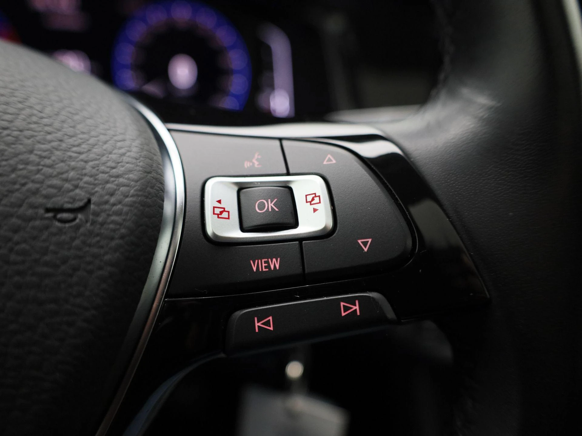 Volkswagen-Polo-image-15