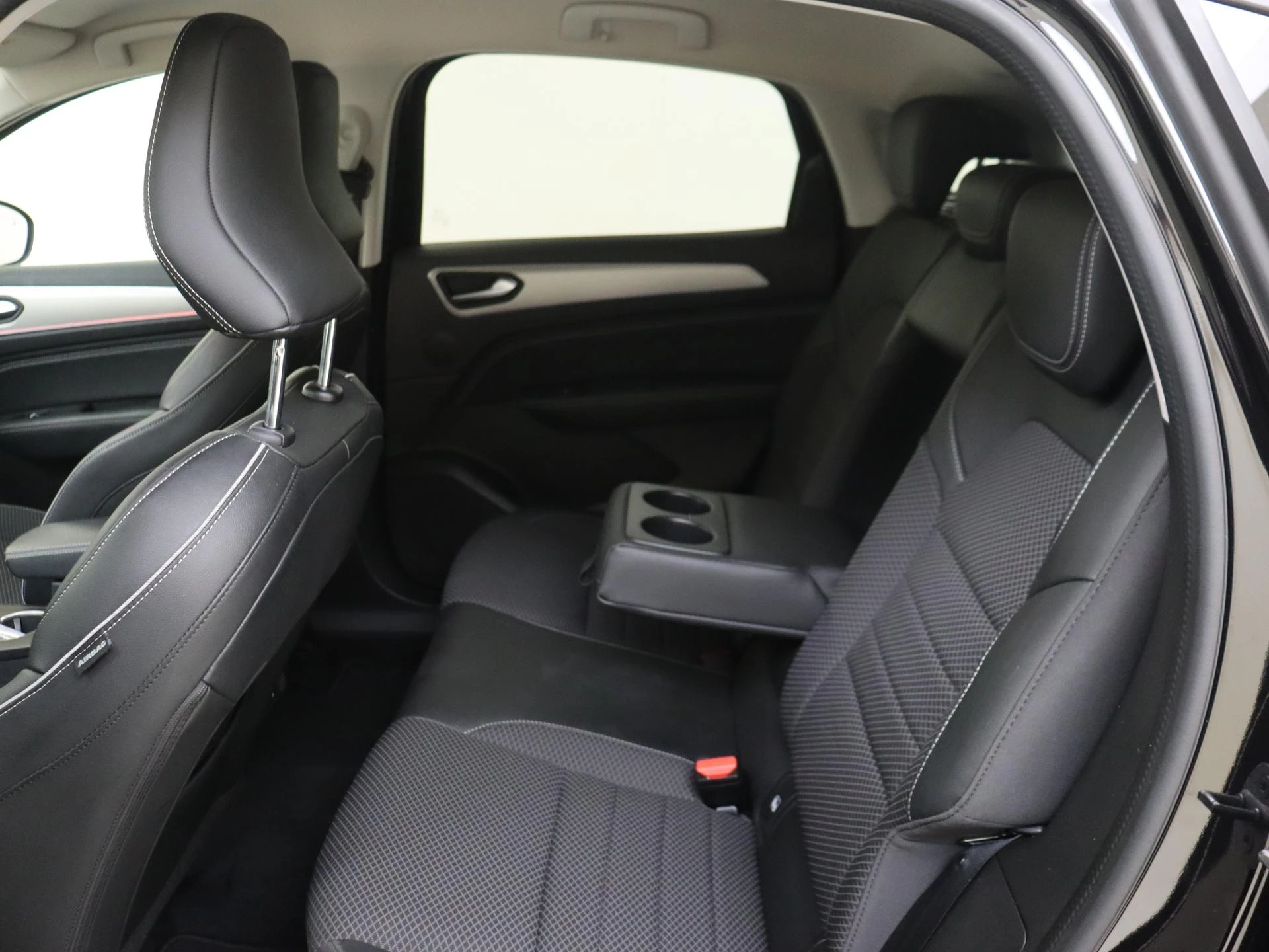 Renault-Arkana-image-12