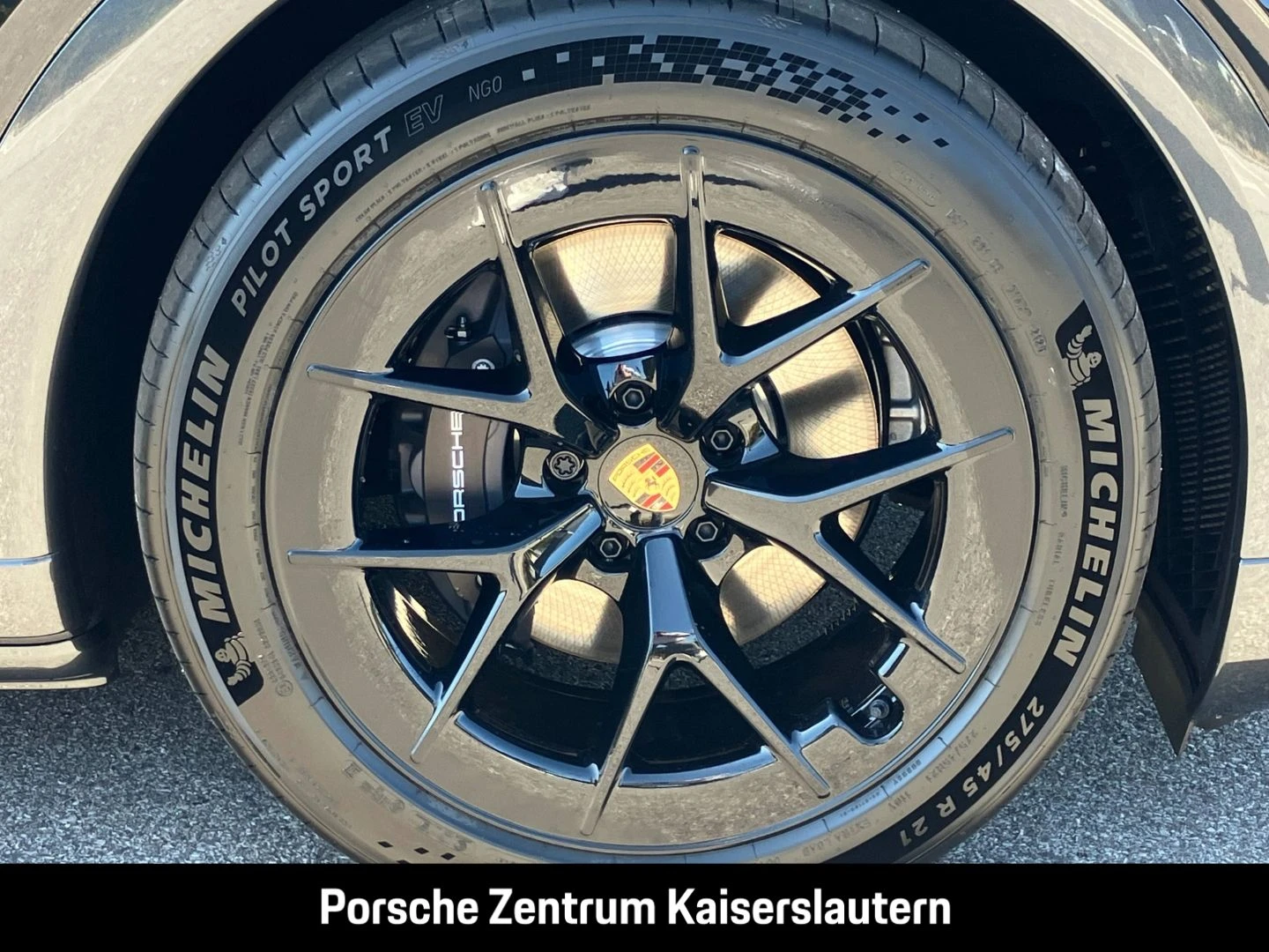 Porsche-Cayenne-image-10