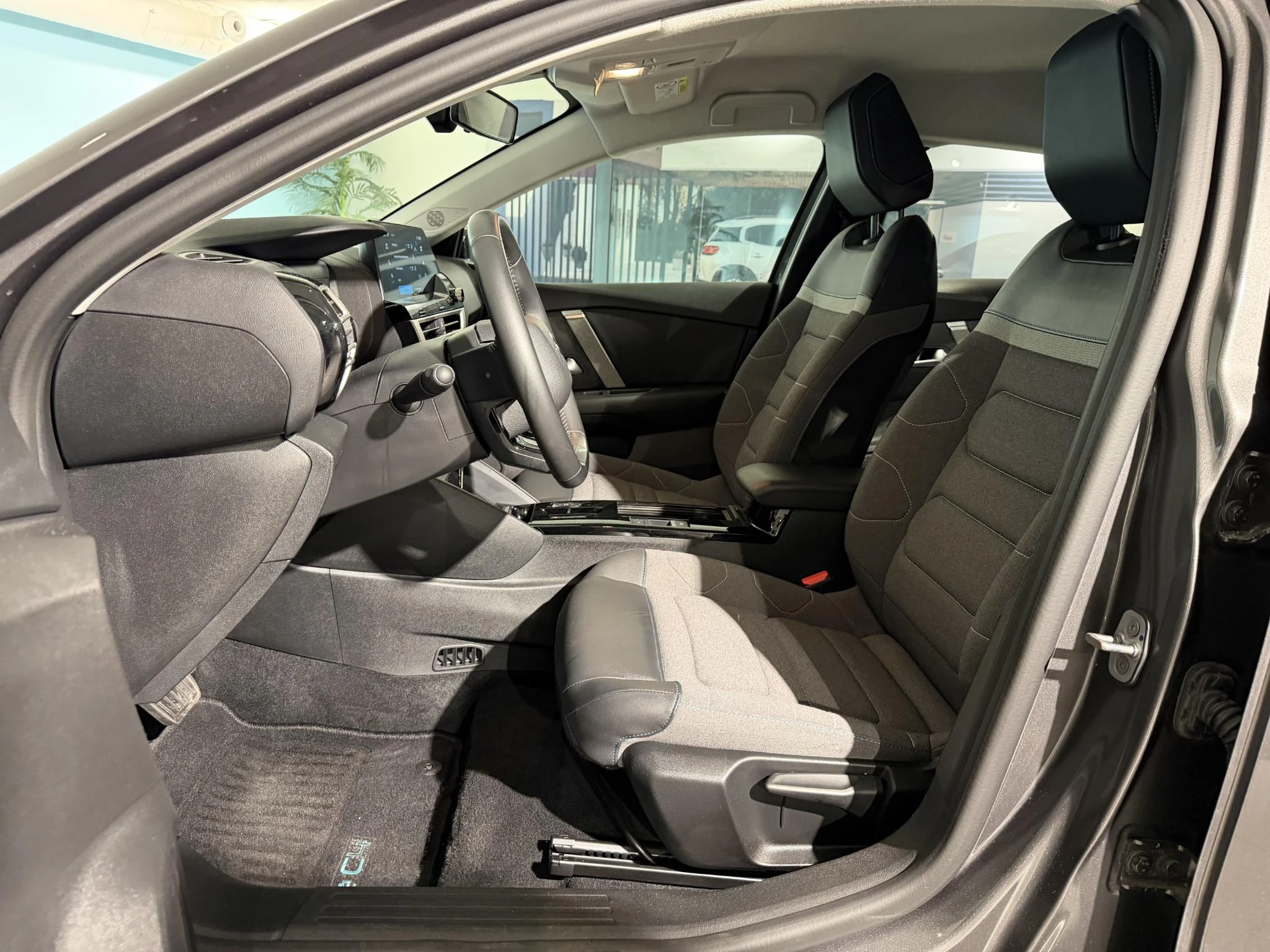 Citroën-ë-C4-image-5