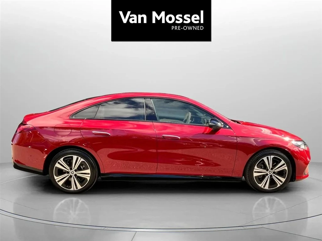 Mercedes-Benz-CLA-image-3