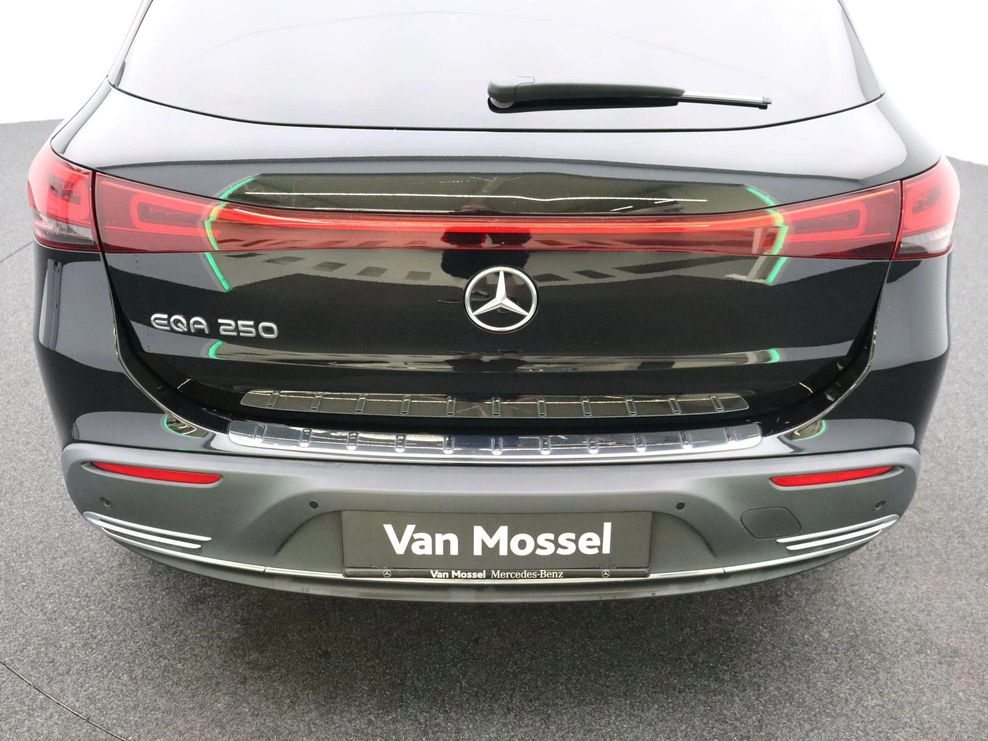 Mercedes-Benz EQA 250 Business Line