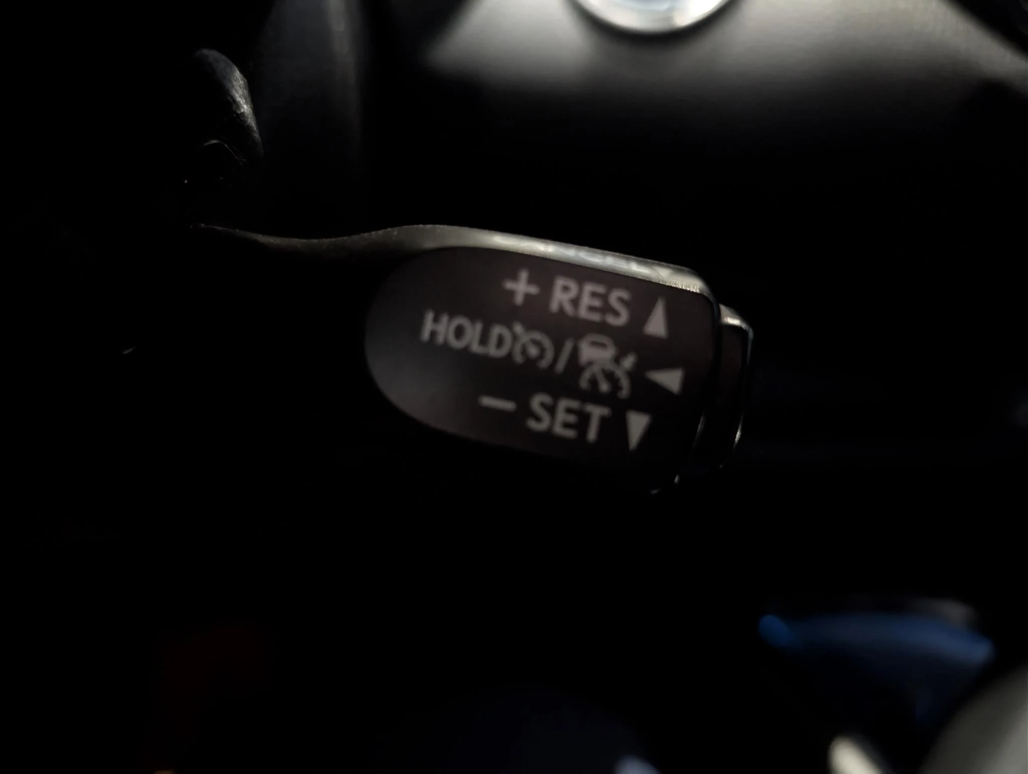 Toyota-C-HR-image-17