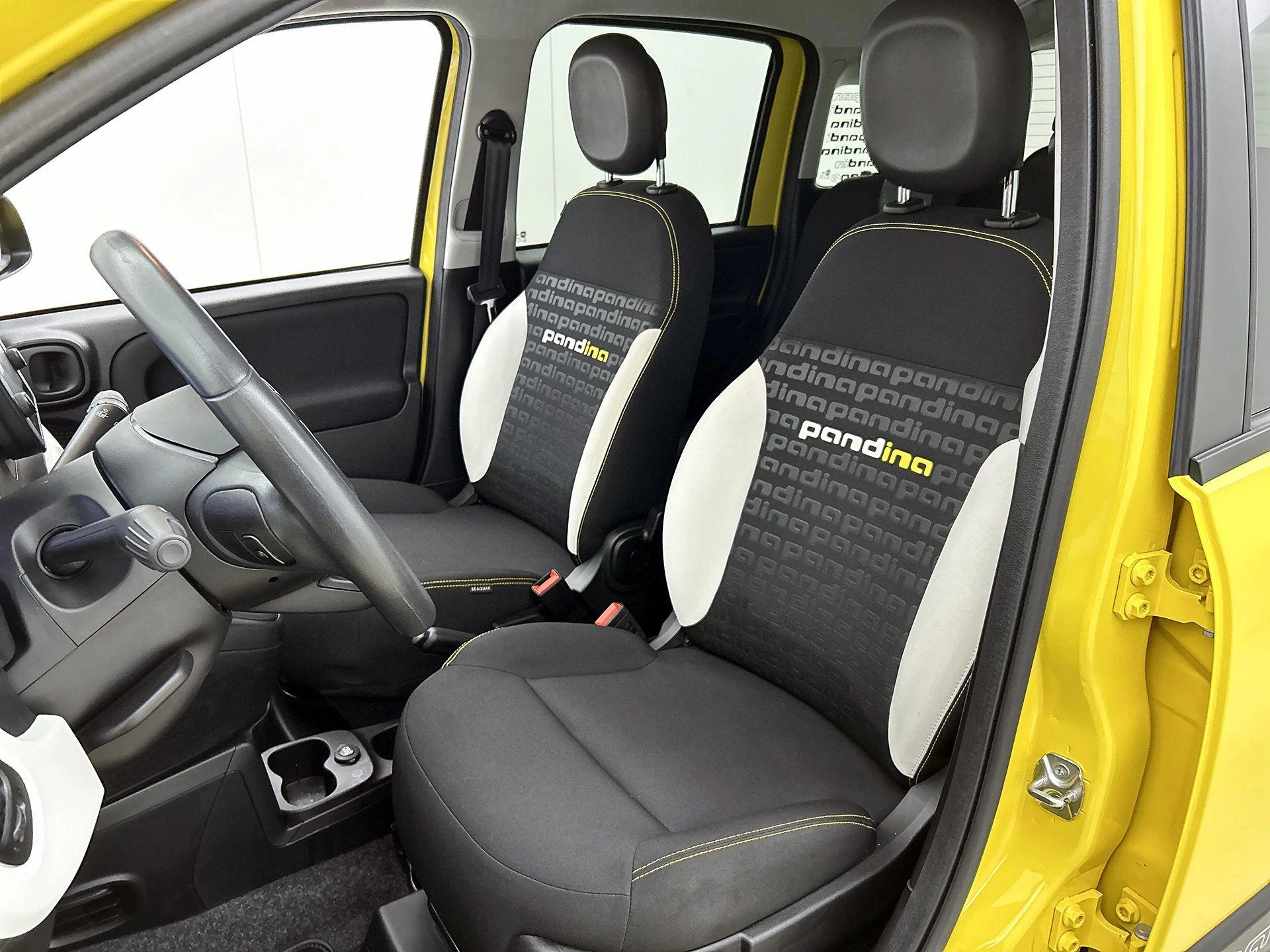 Fiat Panda 1.0 Hybrid Pandina