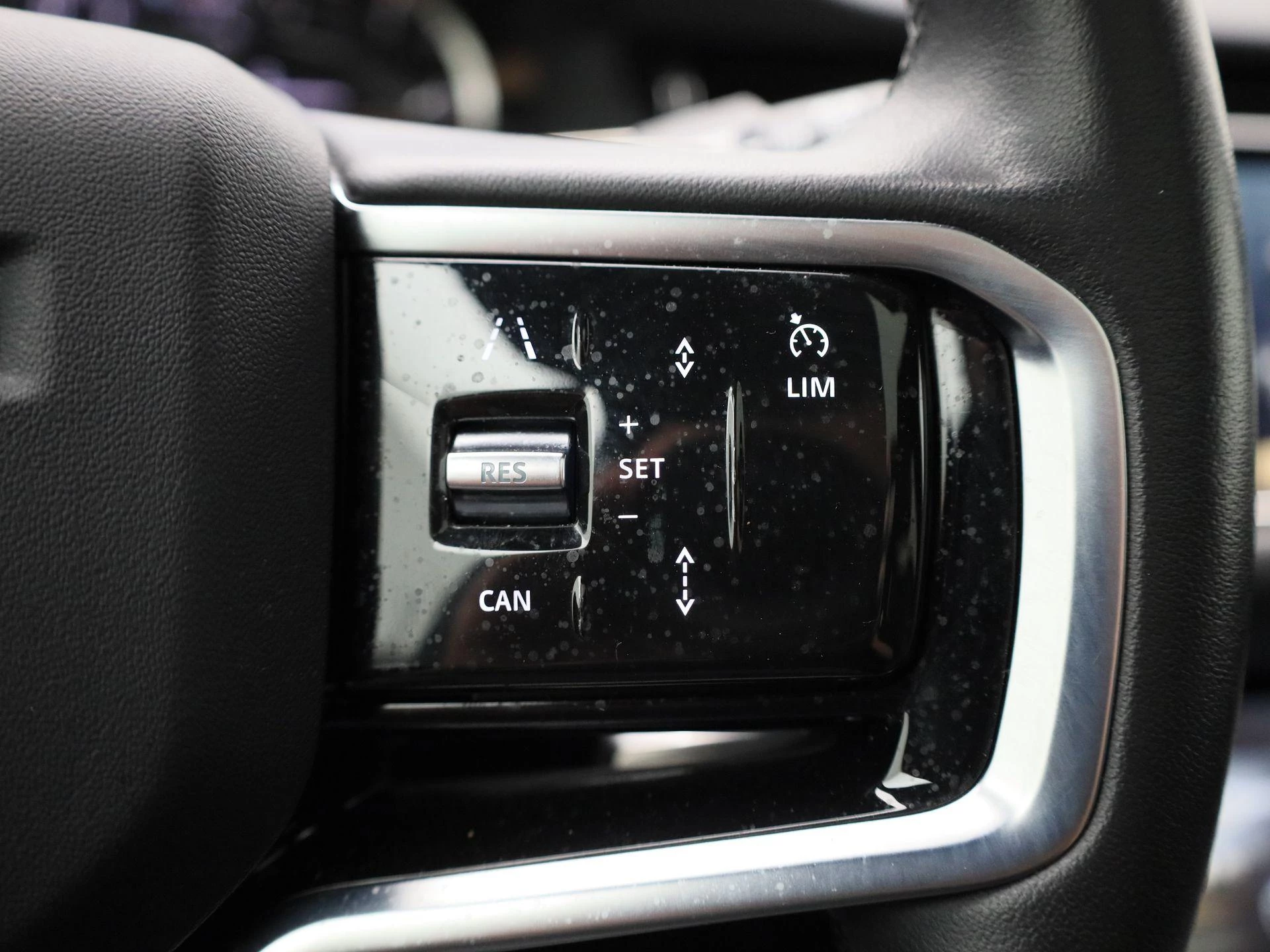 Land Rover Range Rover Evoque D165 MHEV AWD Auto R-Dynamic