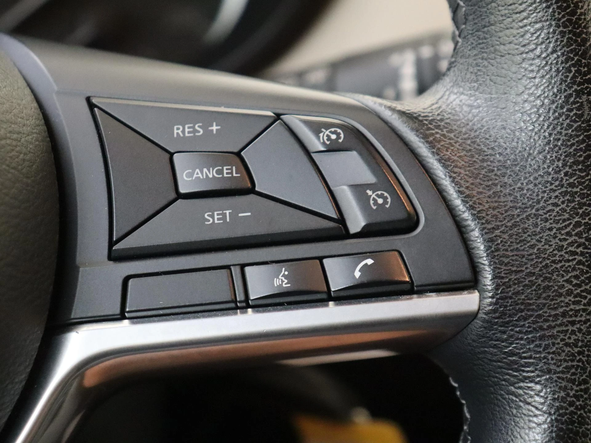 Nissan Micra 1.0 IG-T N-Connecta