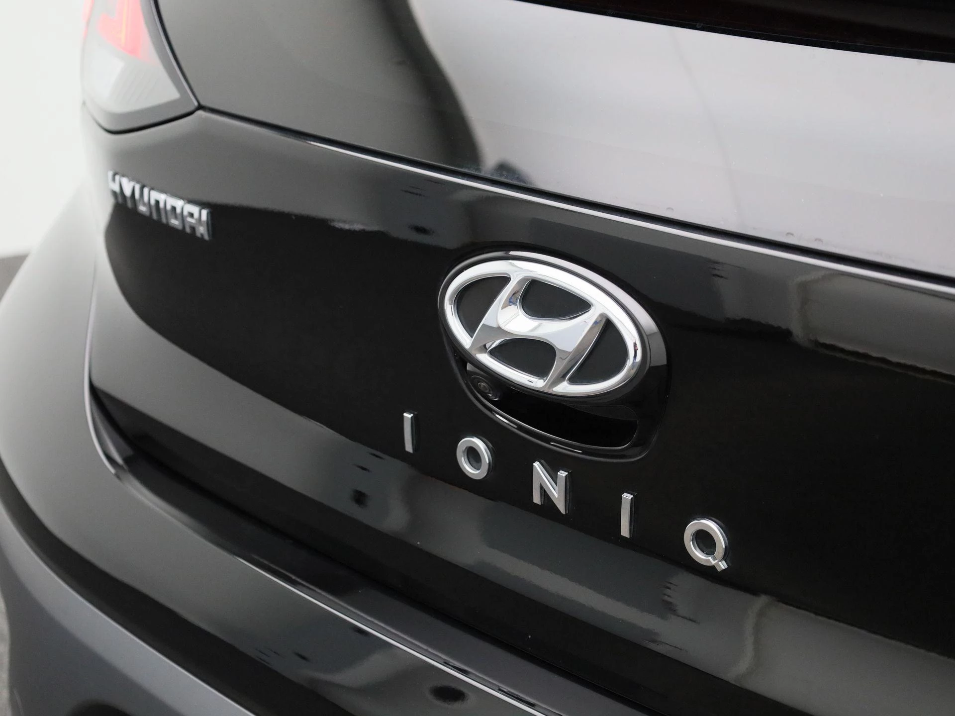 Hyundai-IONIQ-image-38