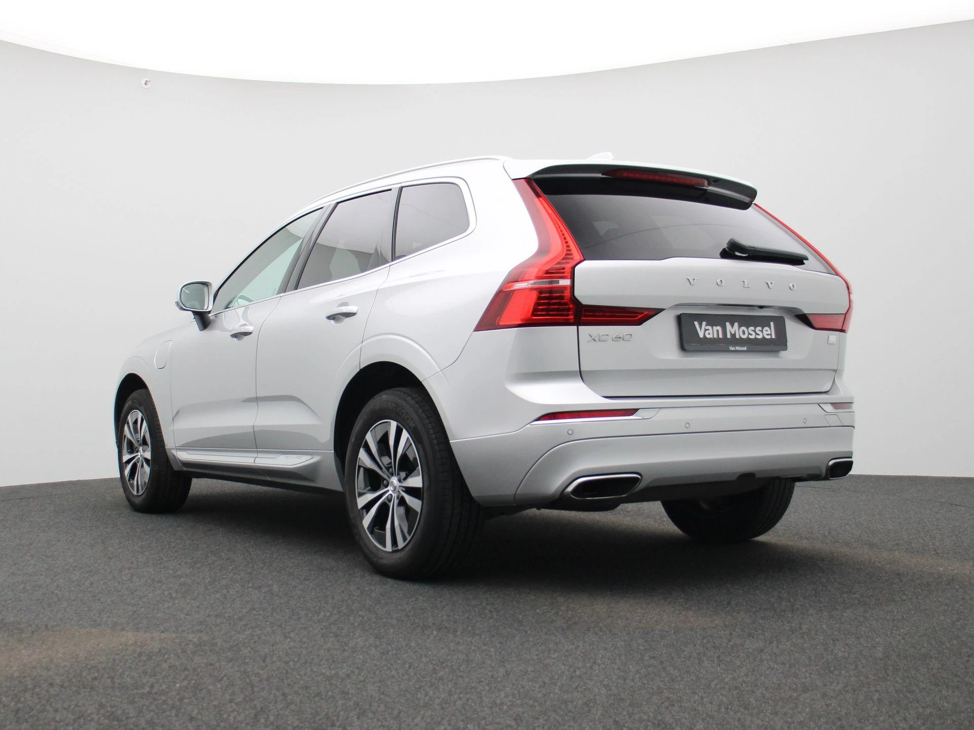 Volvo-XC60-image-1