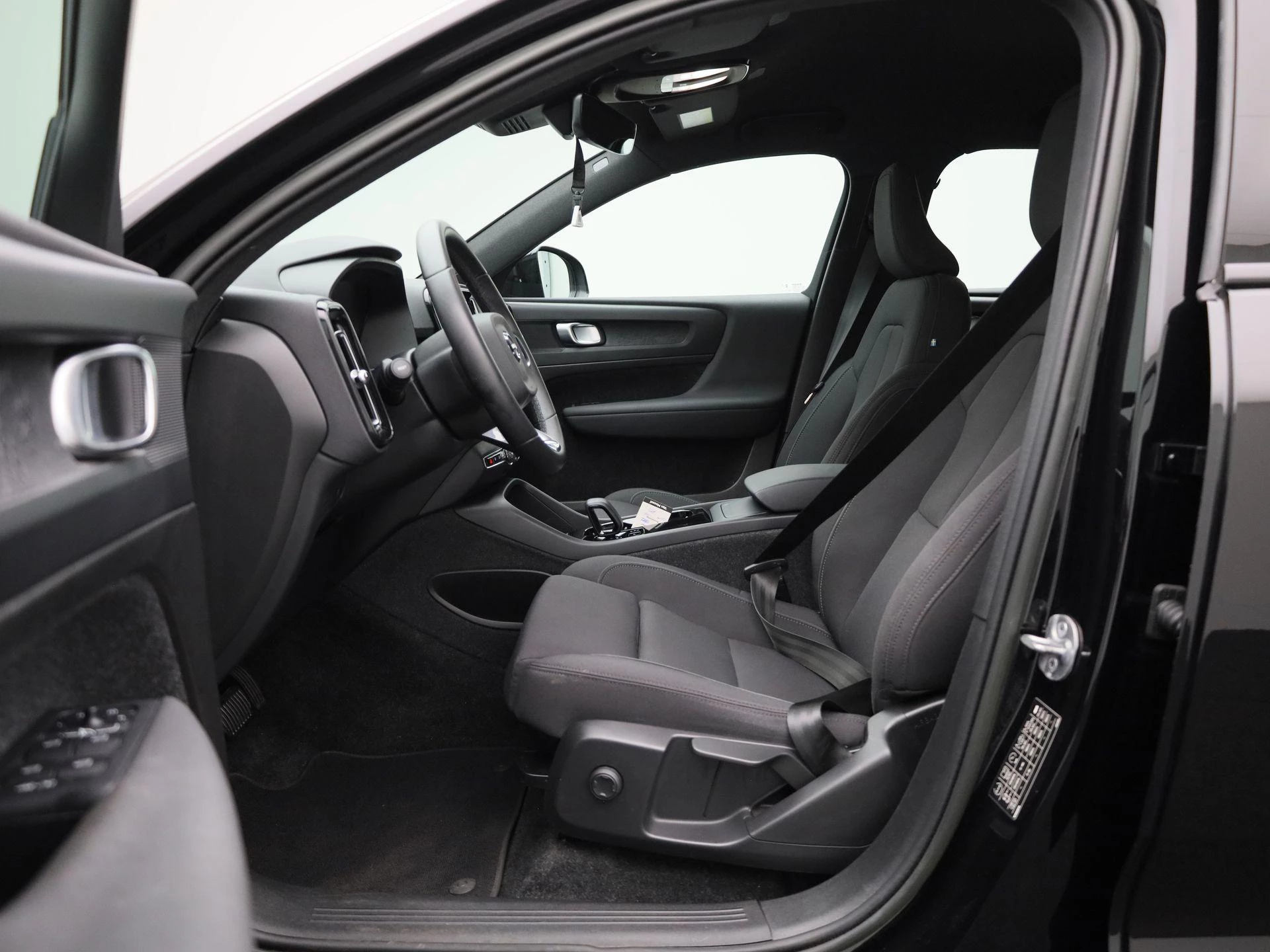 Volvo-XC40-image-10