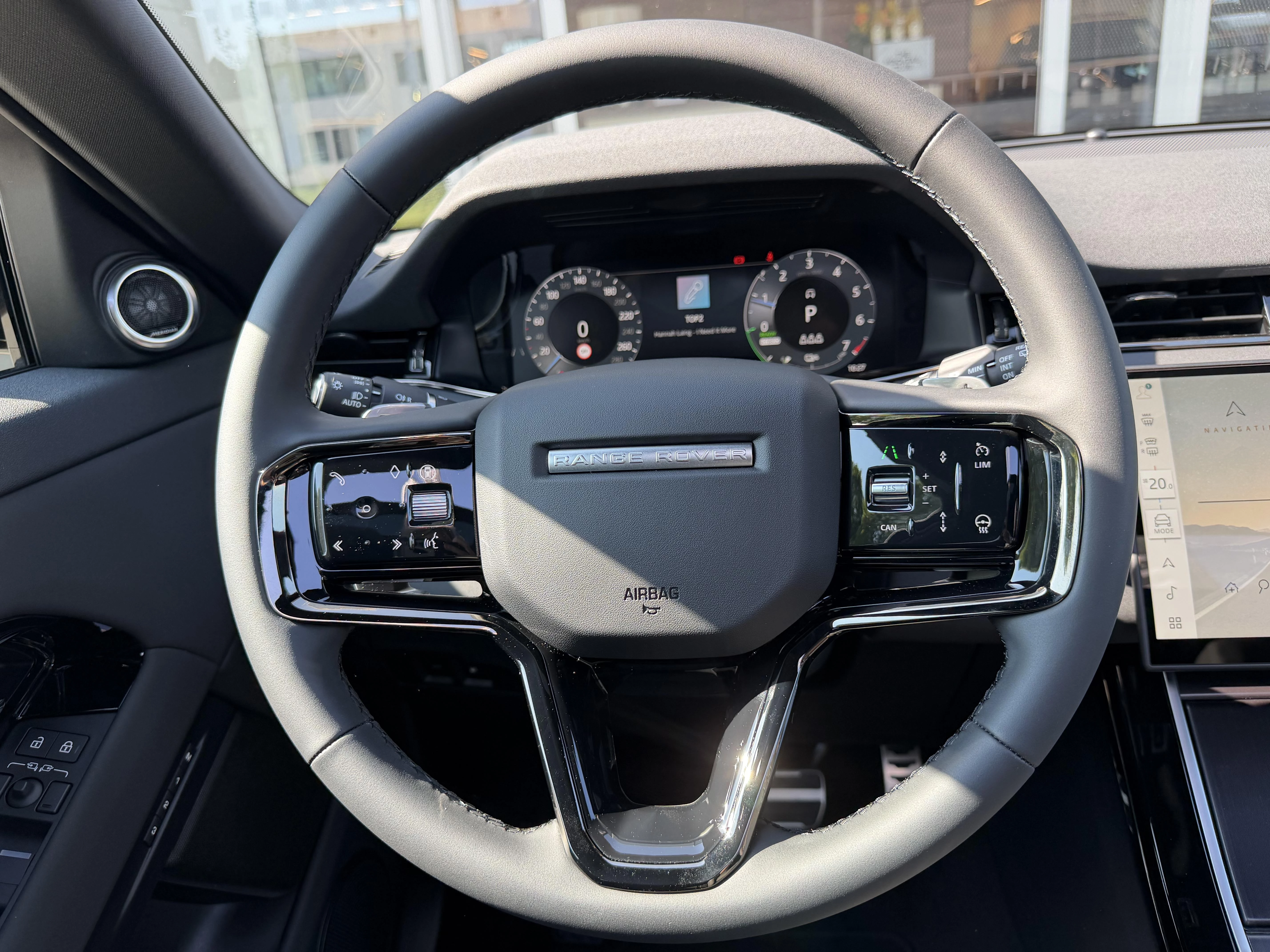 Land Rover Range Rover Evoque P270e Dynamic SE AWD Auto. 26MY