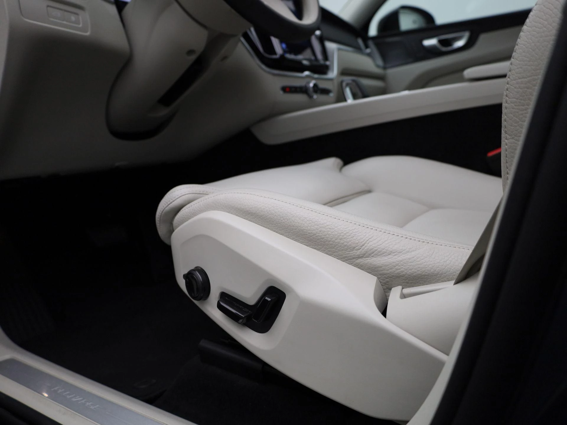 Volvo XC60 T6 PHEV 4x4 Plus Bright Aut.