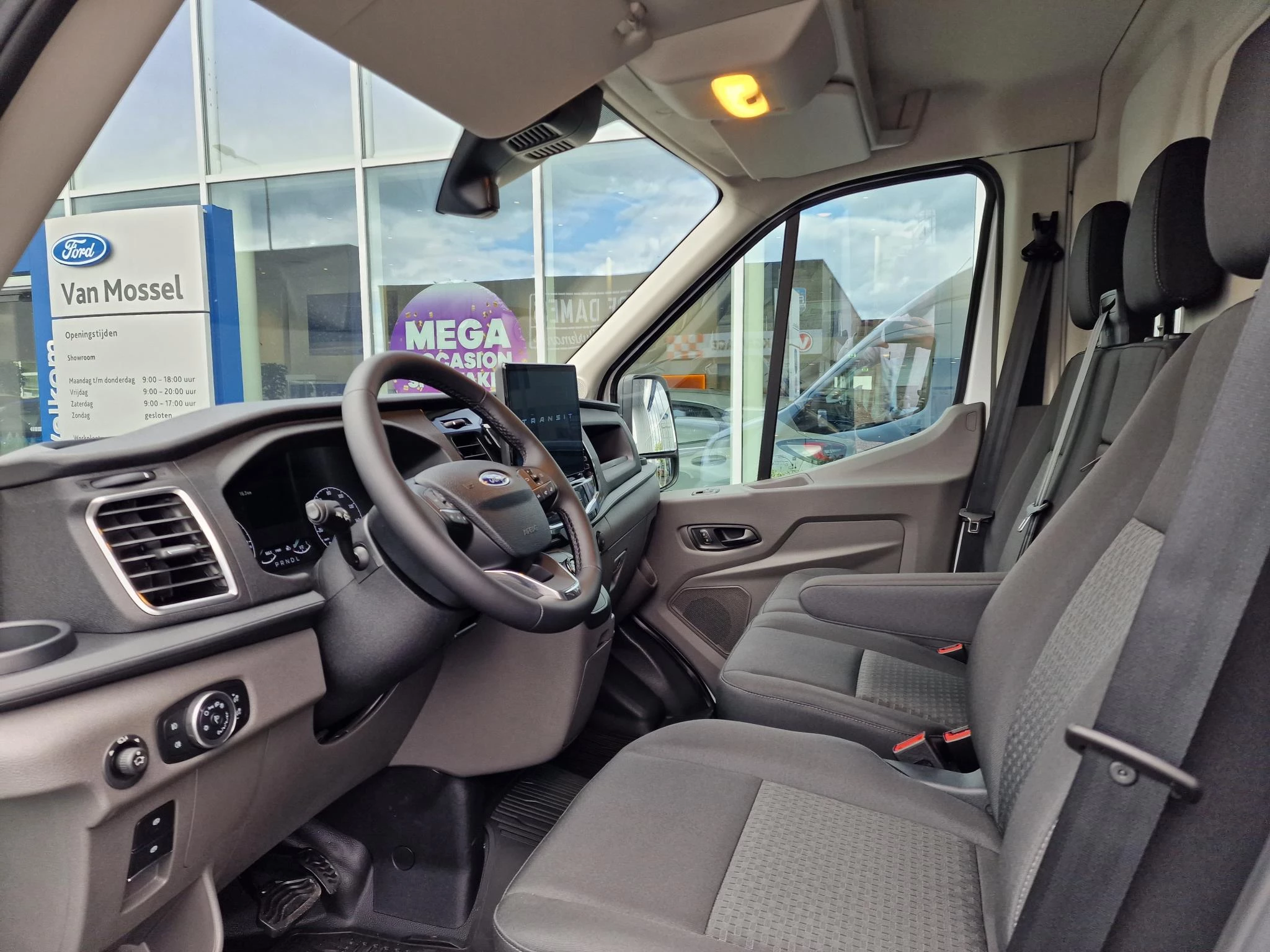 Ford-E-Transit-image-12