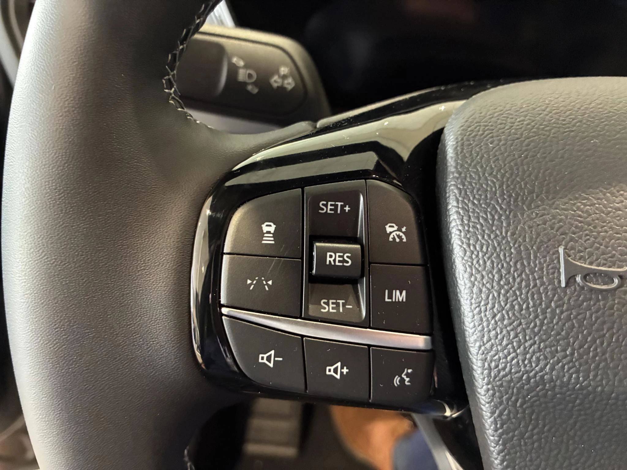 Ford Kuga 2.5 PHEV Sound Edition