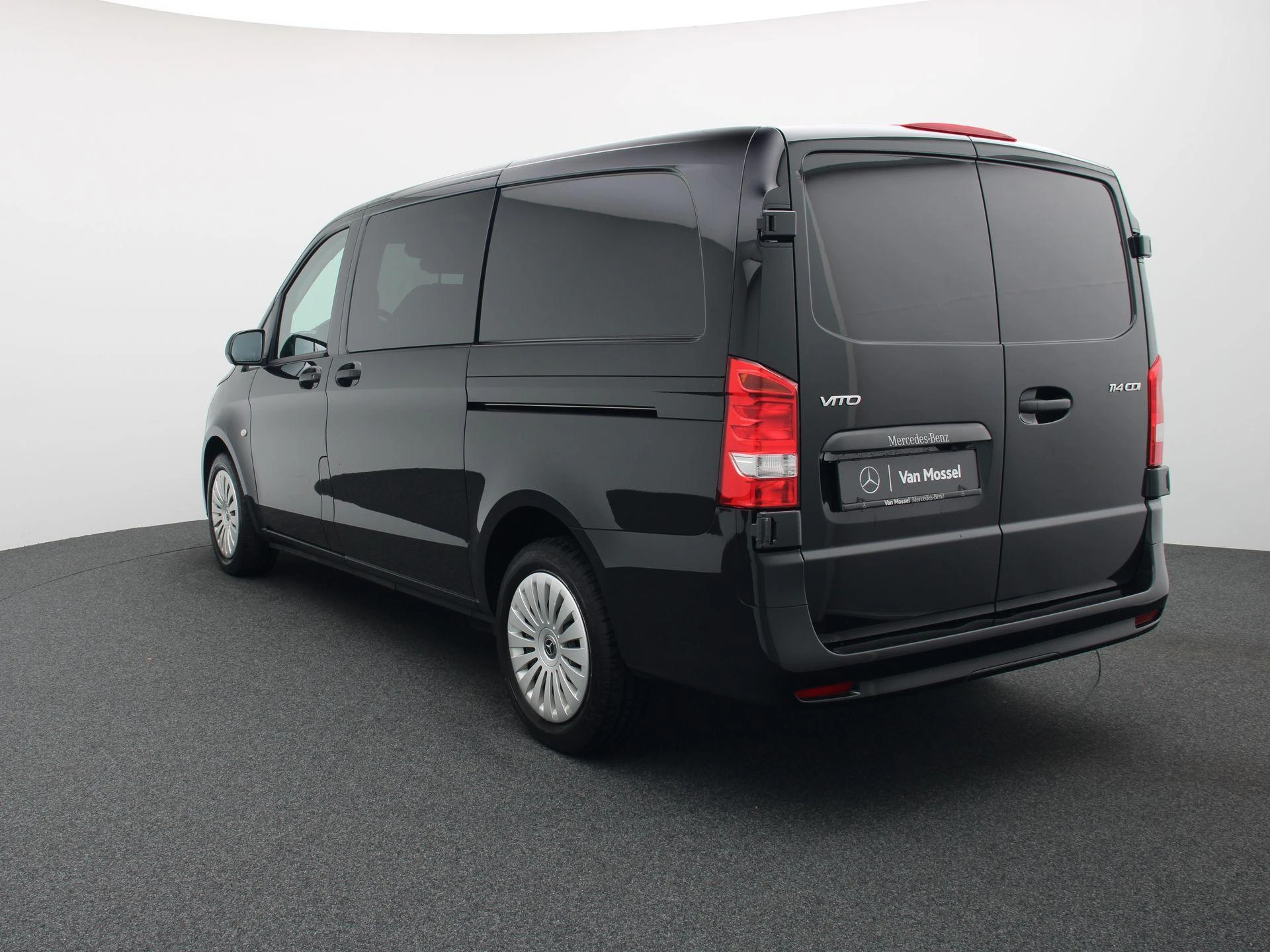 Mercedes-Benz-Vito-image-1
