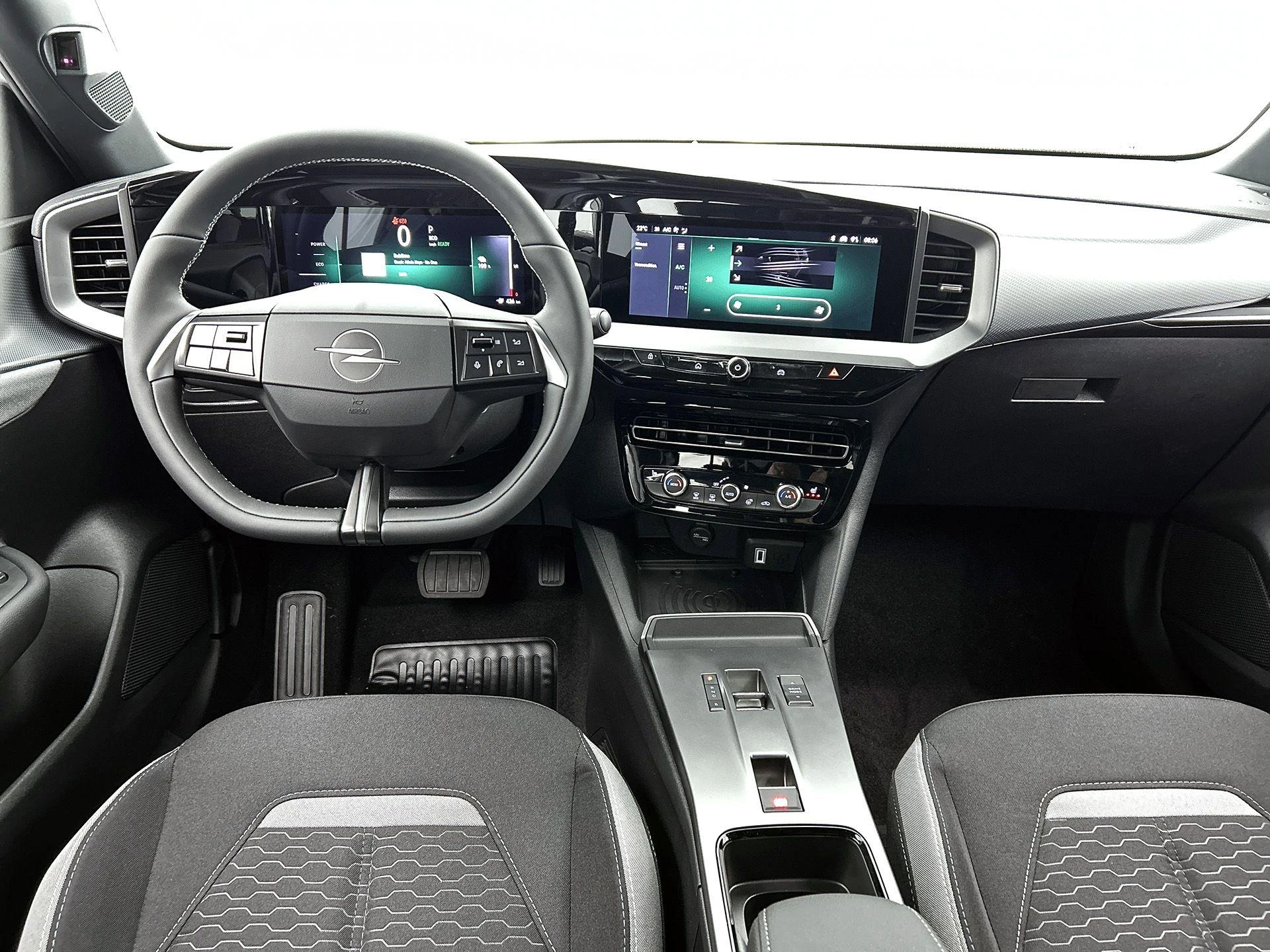 Opel-Mokka-e-image-25