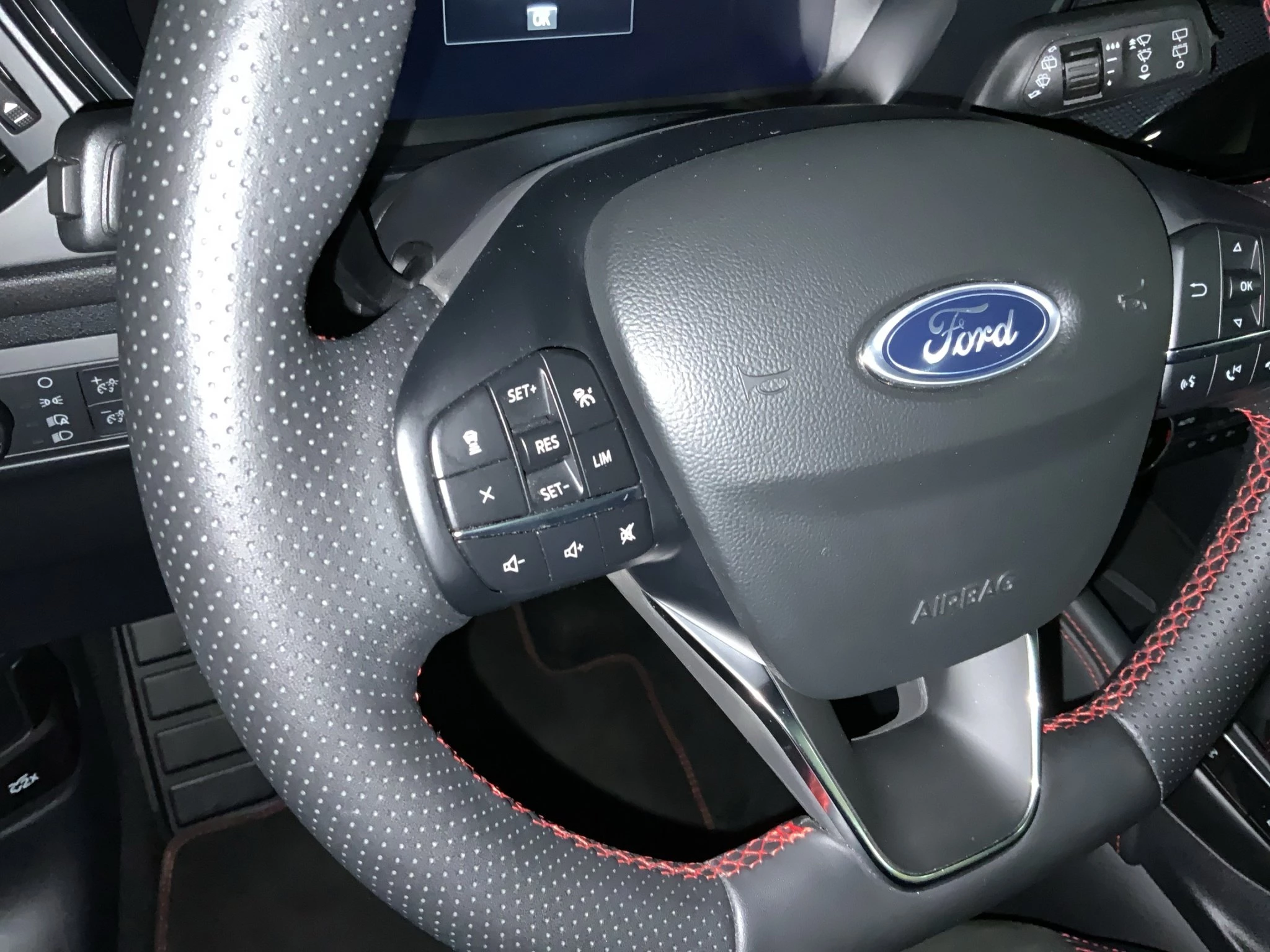 Ford-Kuga-image-21