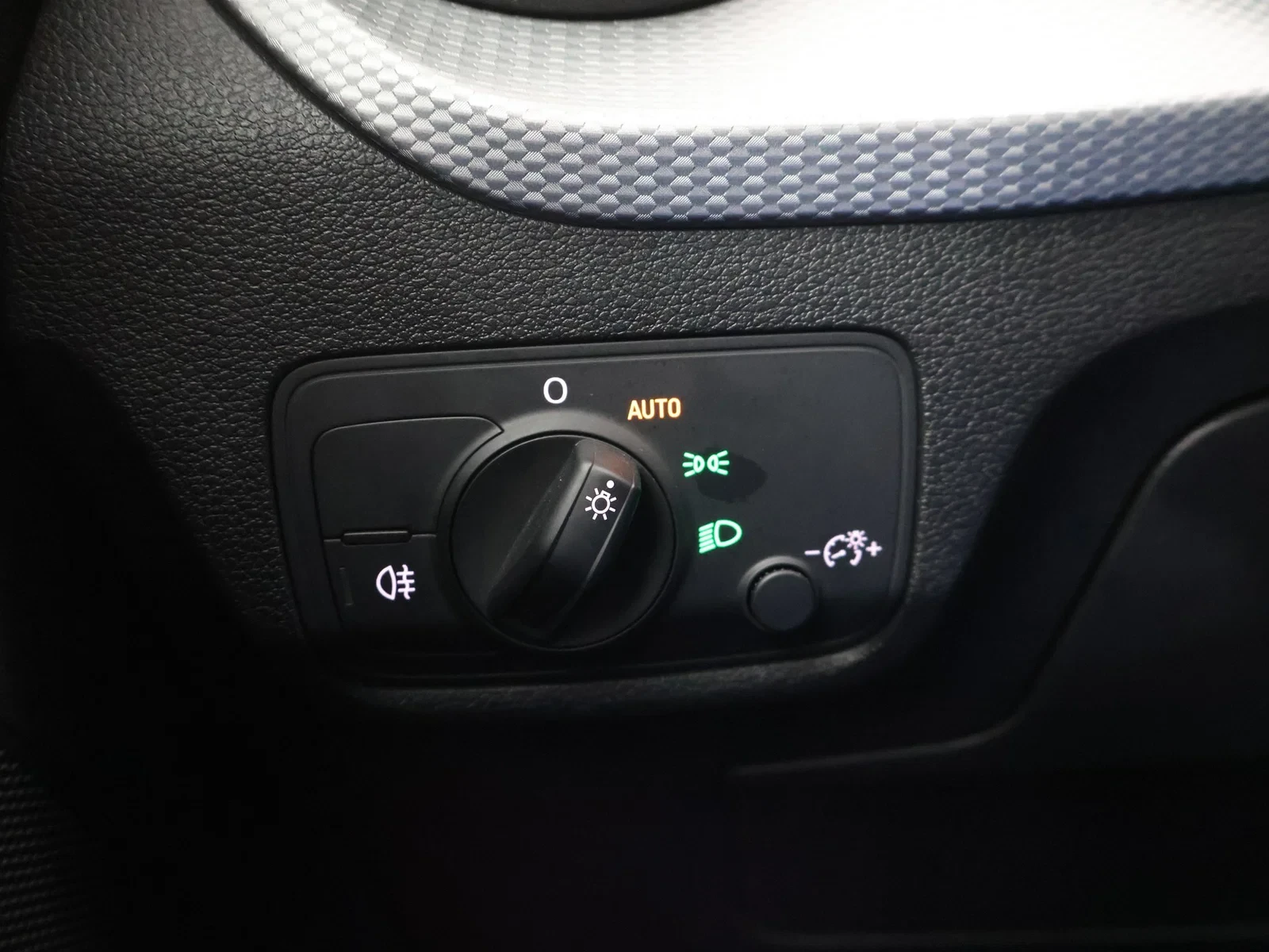 Audi-Q2-image-23