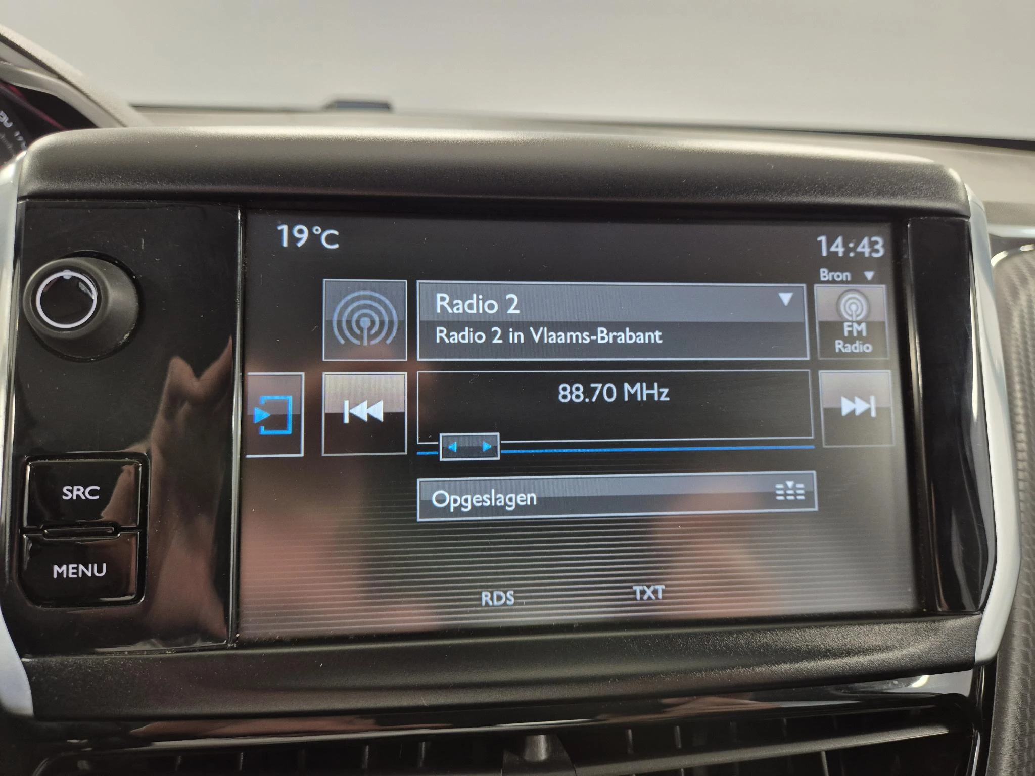 Peugeot-2008-image-15