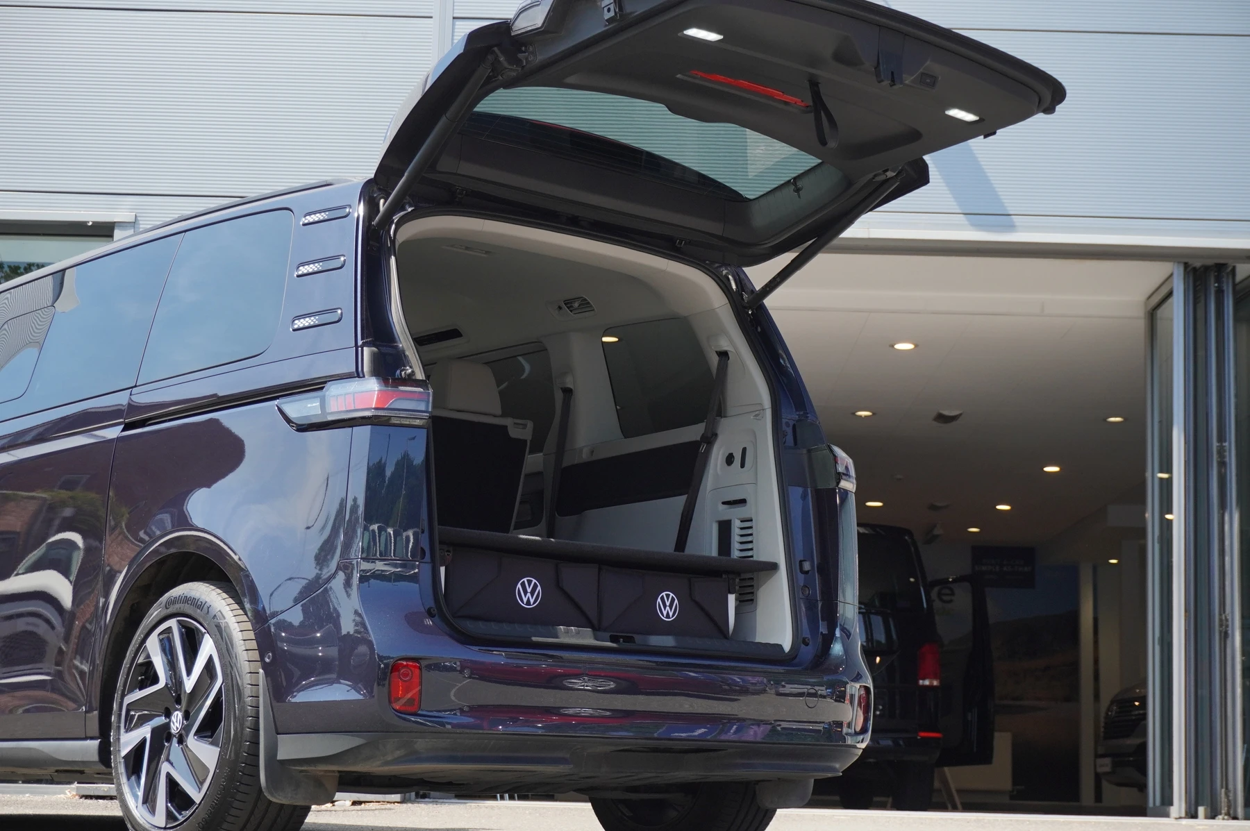Volkswagen-ID. Buzz-image-38