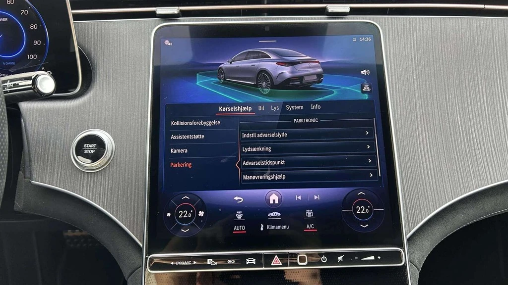 Mercedes-Benz-EQE-image-21