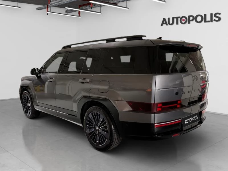 Hyundai-Santa Fe-image-1