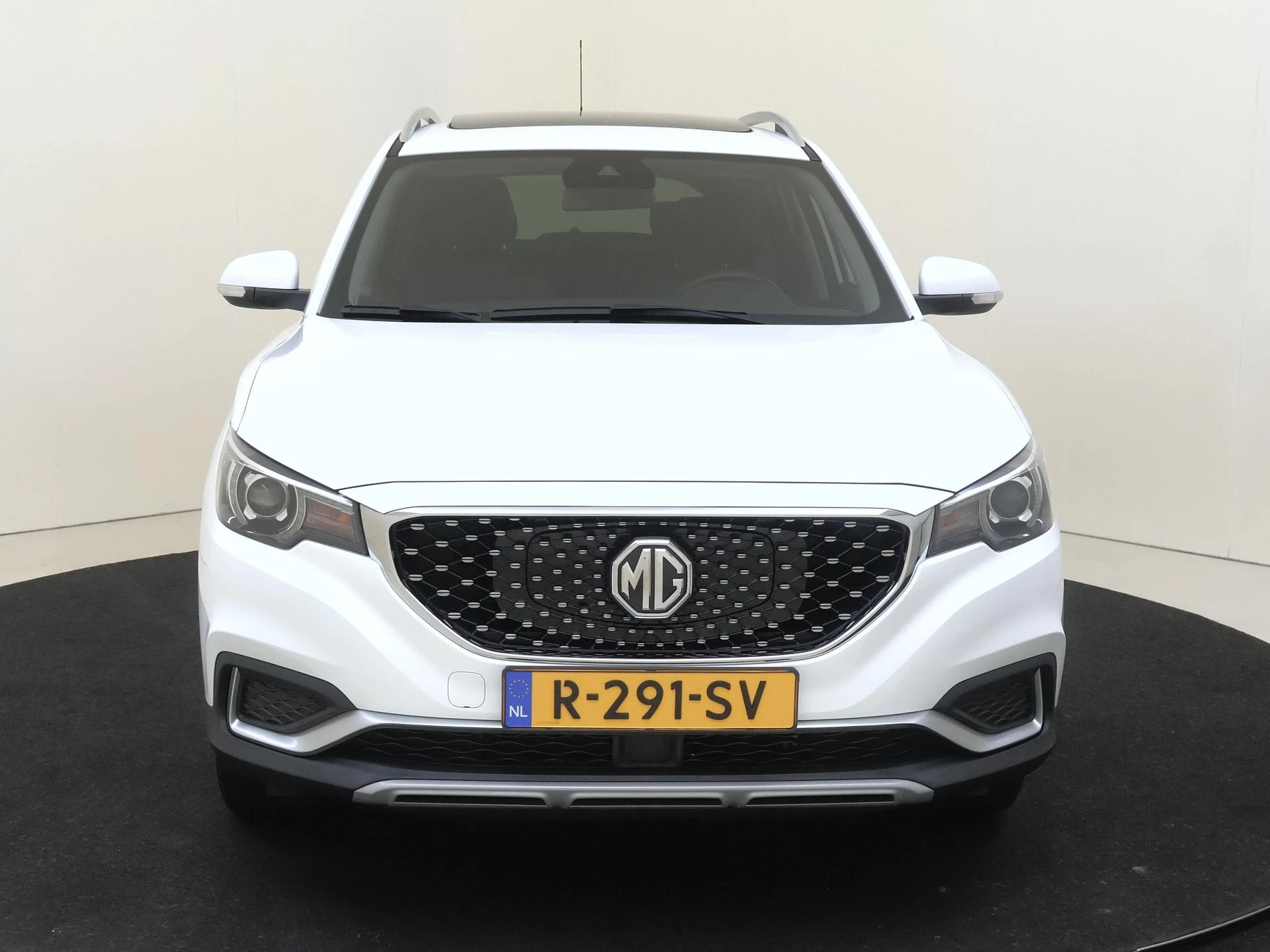 MG-ZS EV-image-7