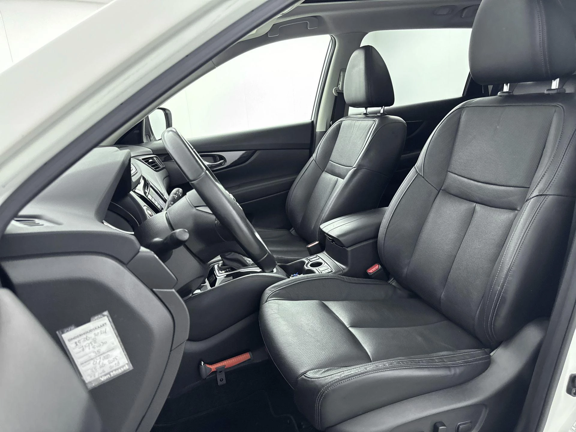 Nissan-X-Trail-image-16