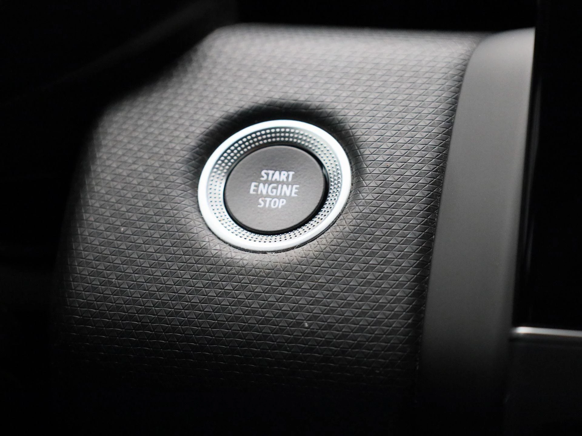 Renault-Clio-image-16