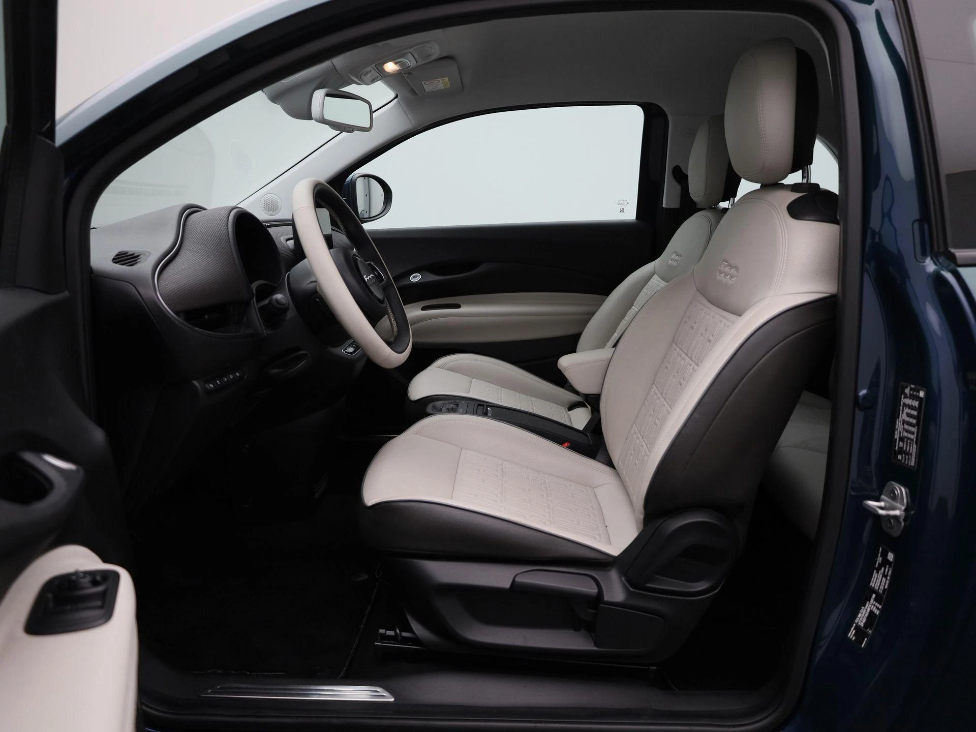 Fiat-500e-image-10