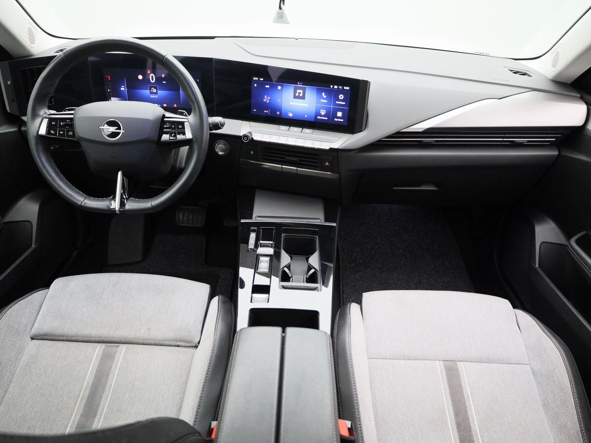 Opel-Astra-image-9