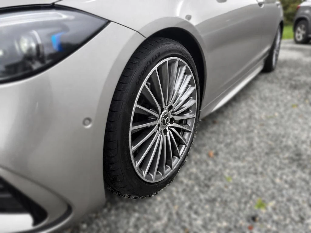 Mercedes-Benz-C-Klasse 220-image-5