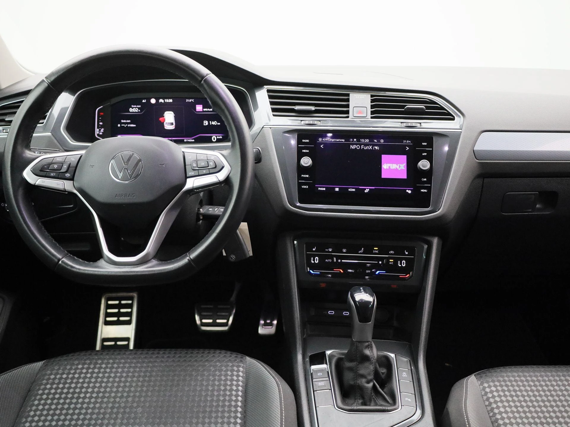 Volkswagen-Tiguan-image-6