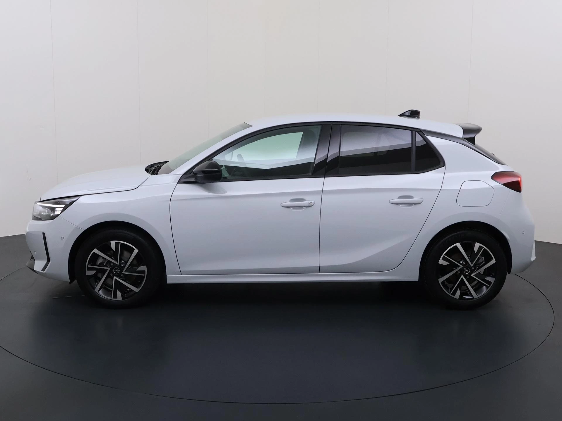 Opel-Corsa-image-1