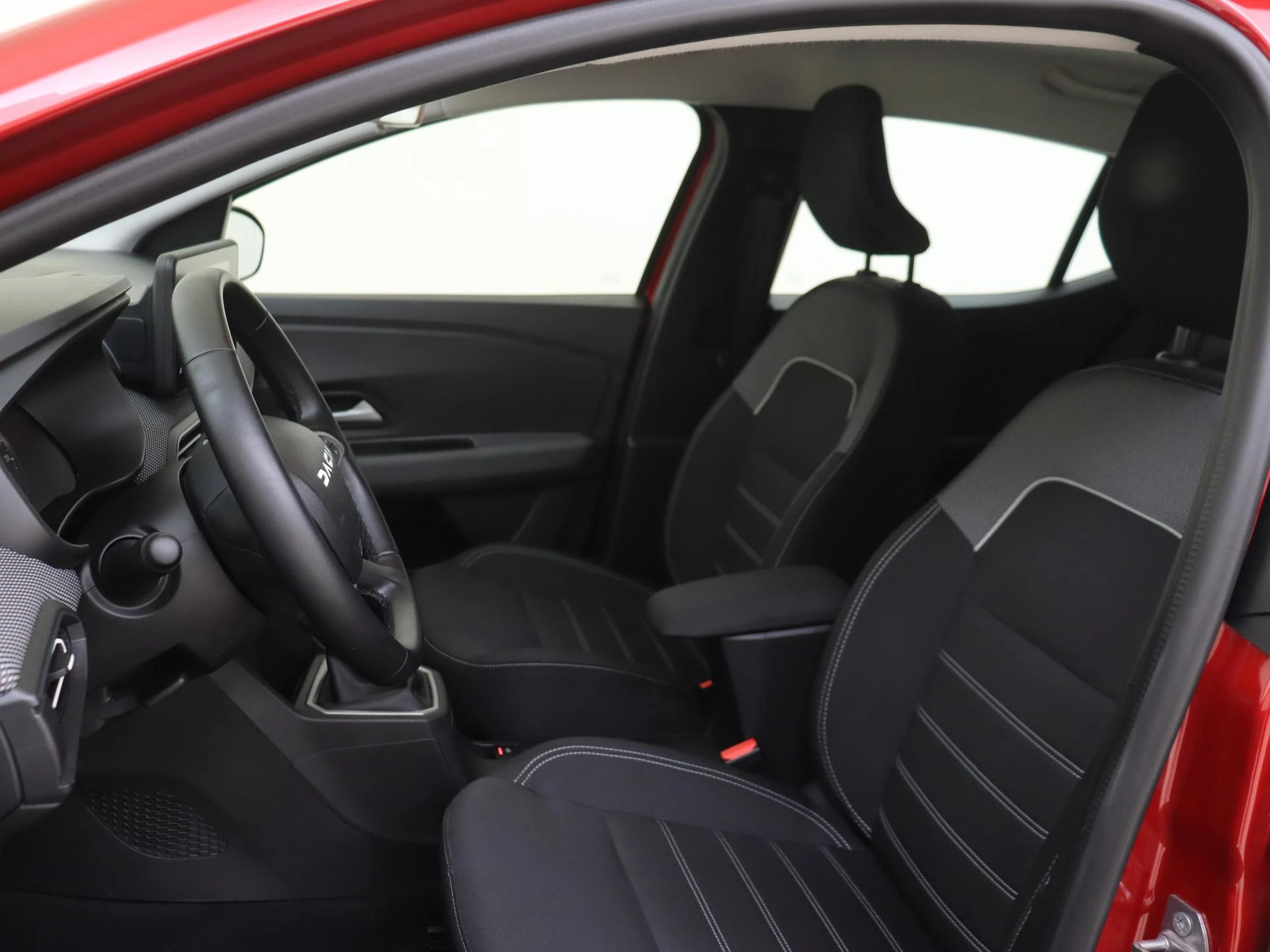 Dacia-Sandero-image-14